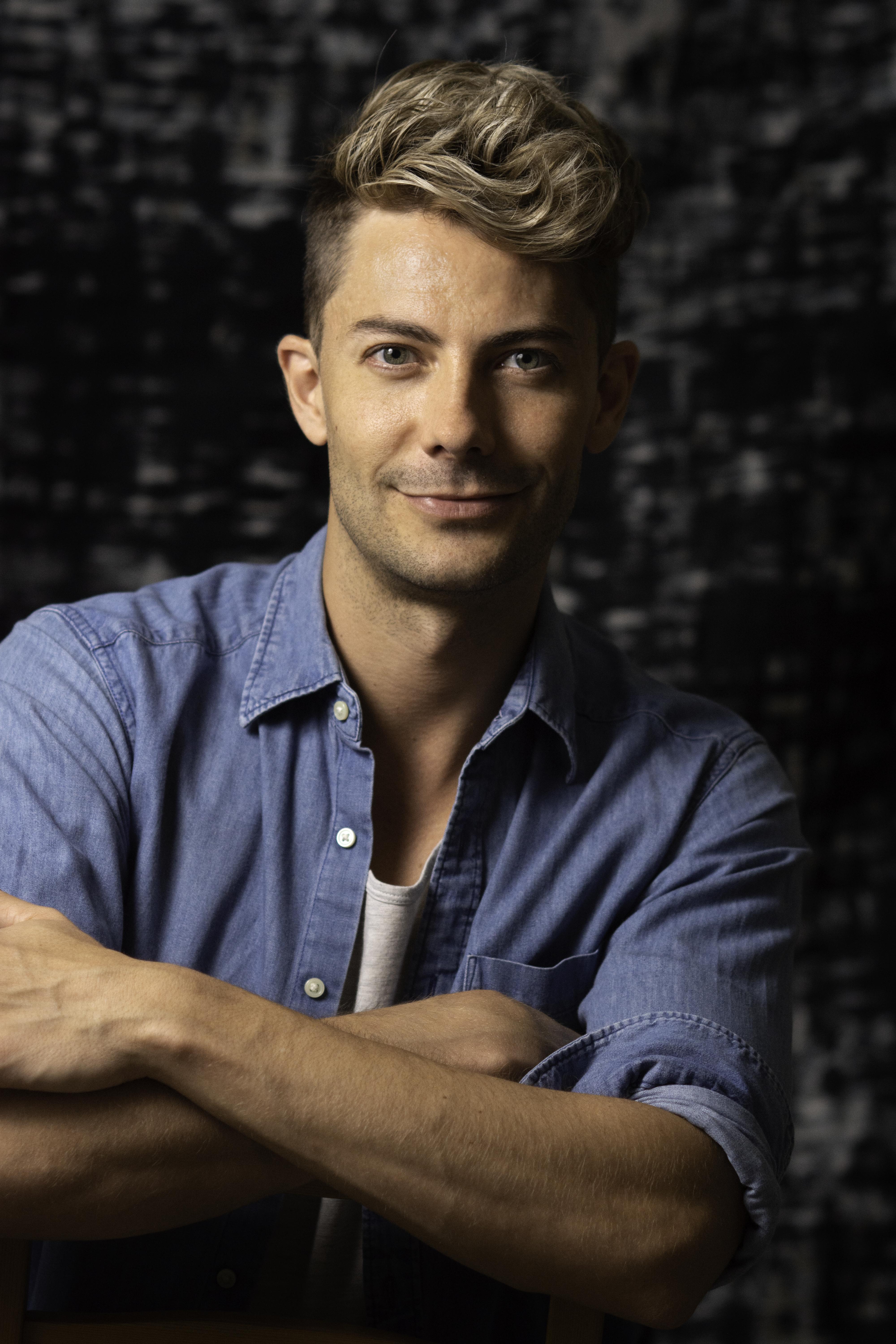 actor Ivan Theodore Idzik large photo