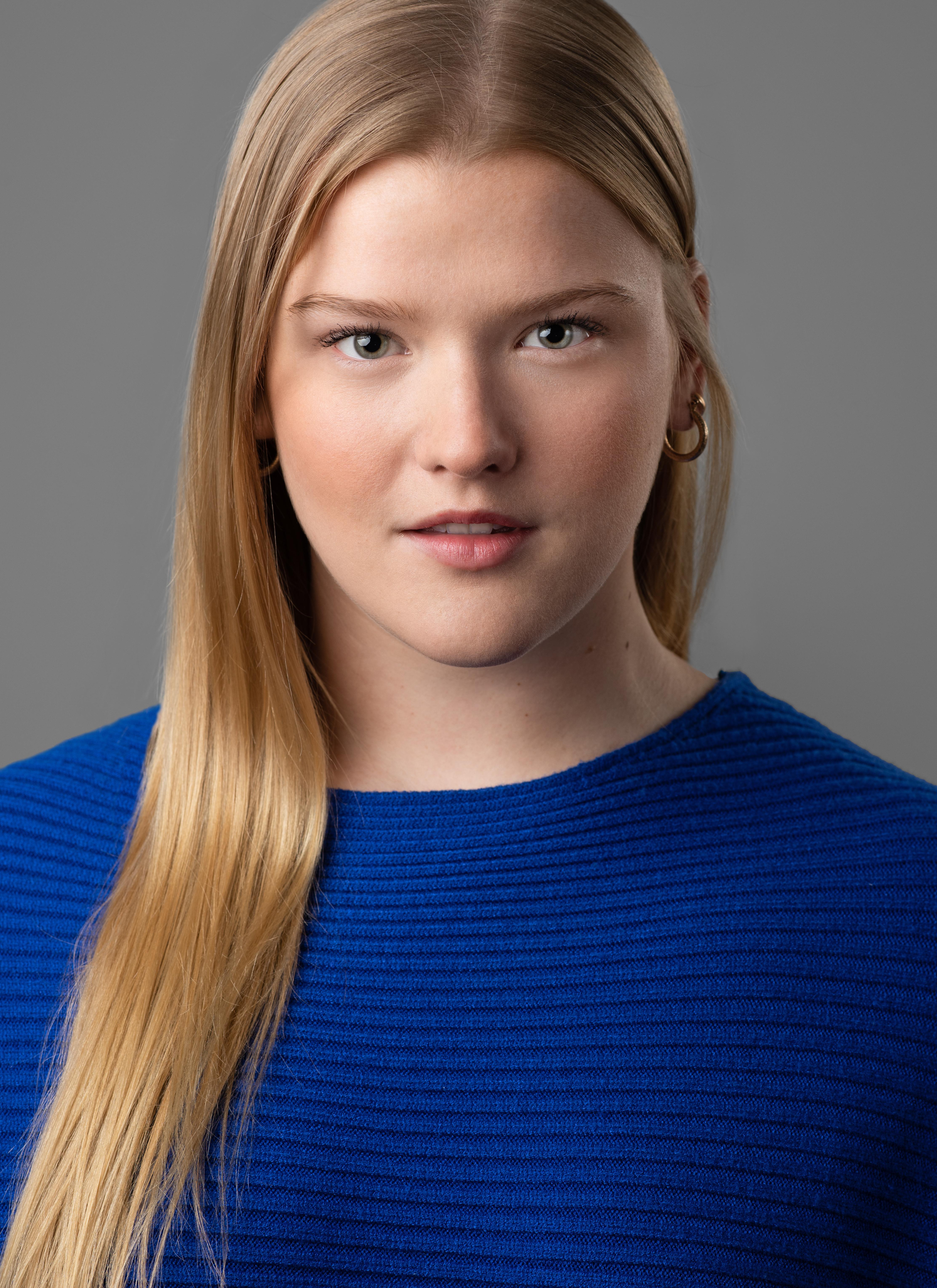 actor Ali Wasdovich large photo