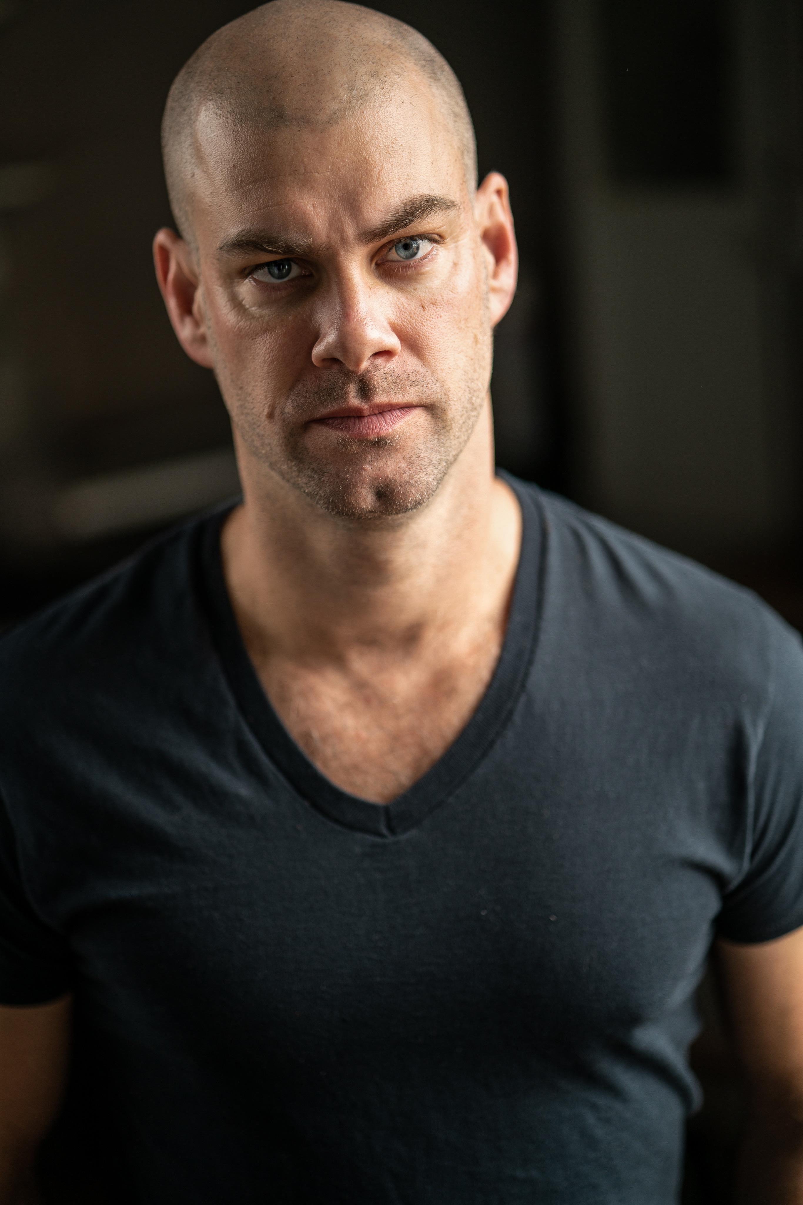 actor Kyle Hatley large photo