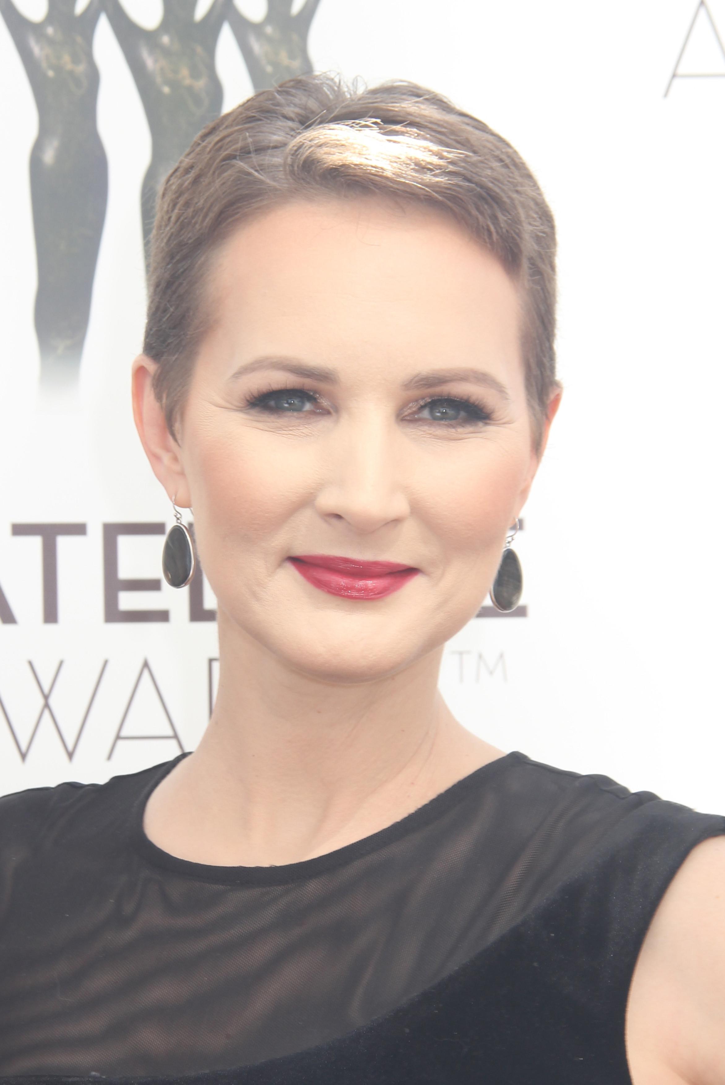 actor Kendra Munger large photo