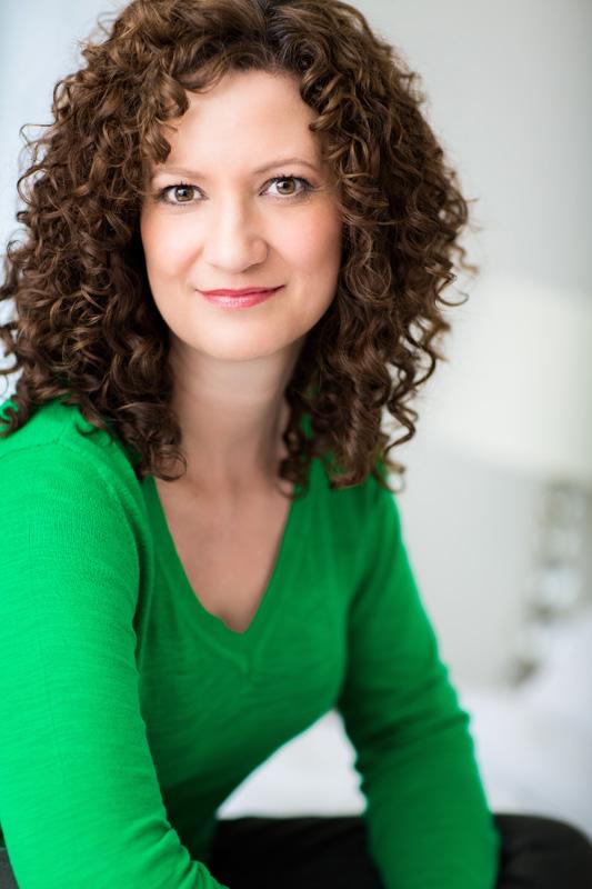 actor Karen Ryan large photo