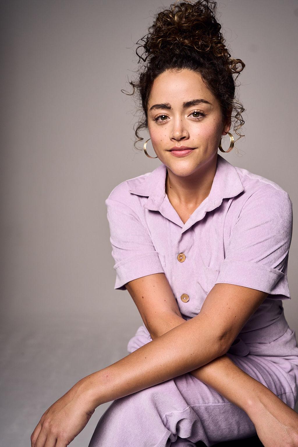 actor Abby Awe large photo