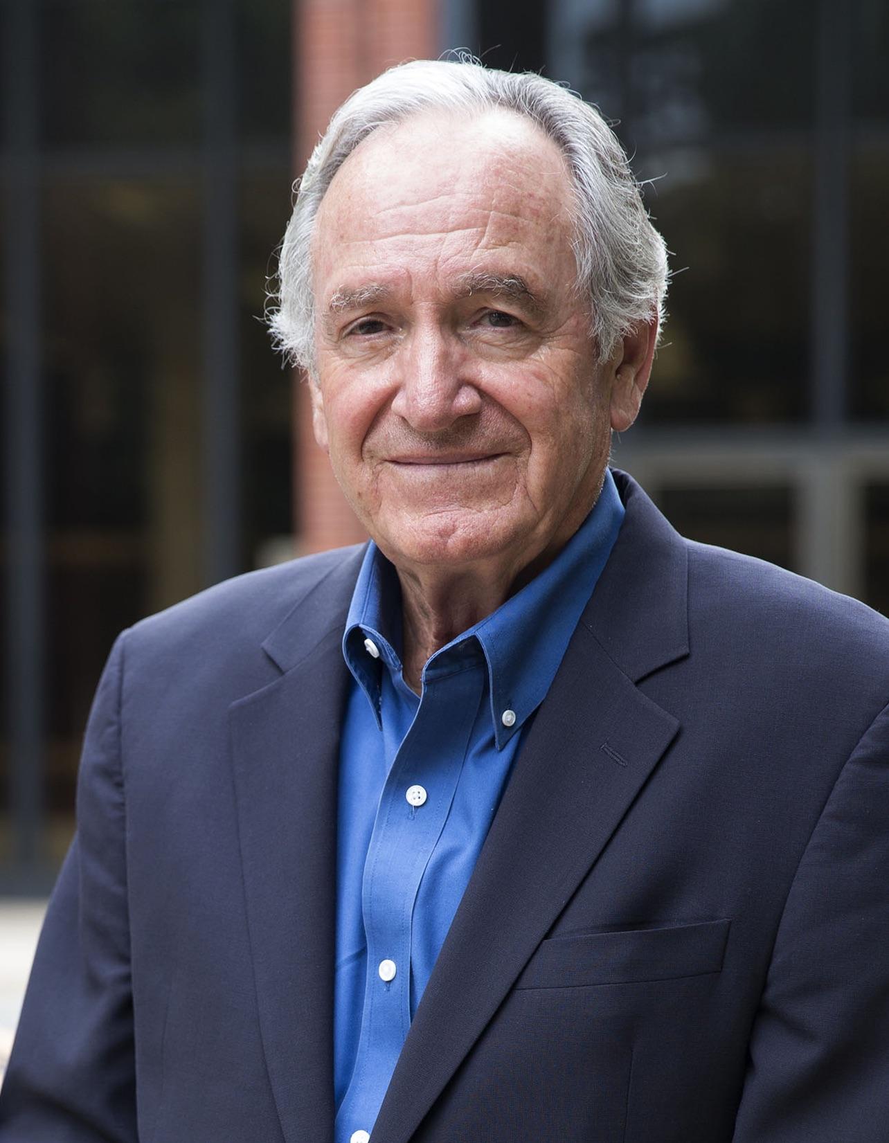 actor Tom Harkin large photo