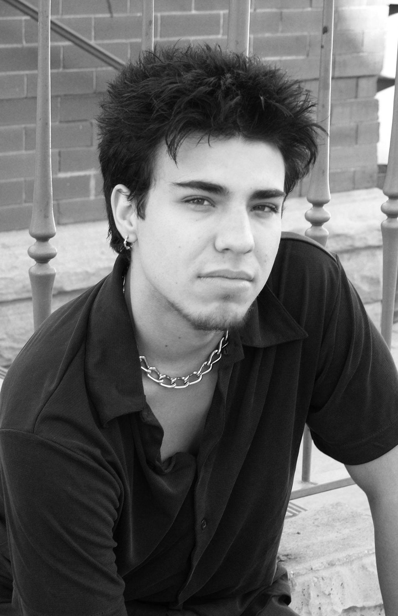 actor Kevon Ward large photo