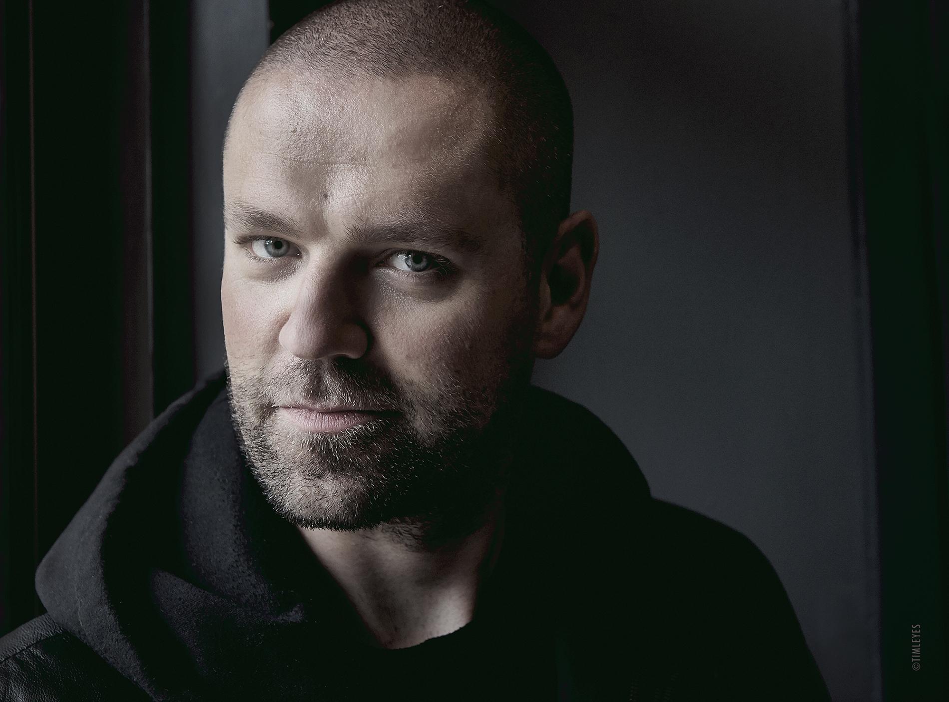 actor Dru Viergever large photo