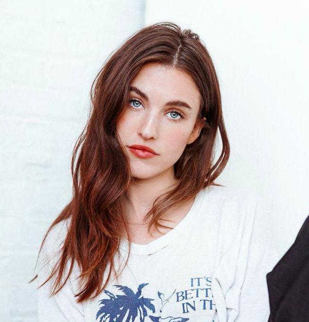 actor Rainey Qualley large photo