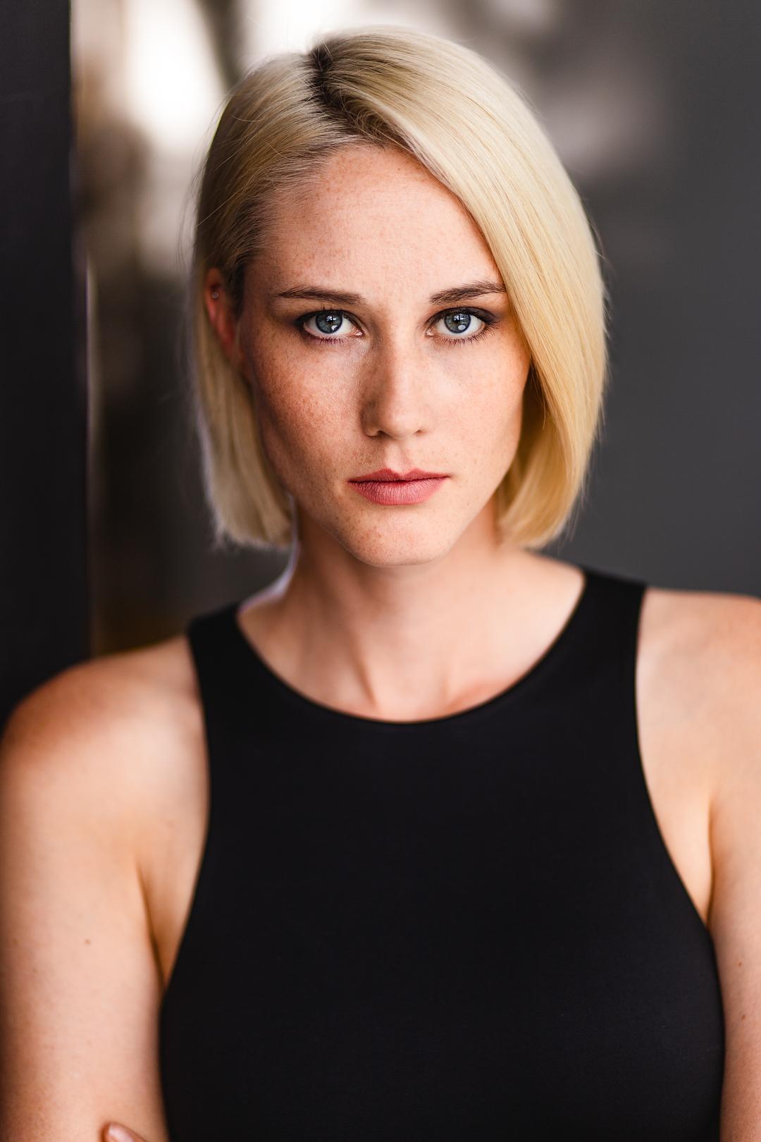 actor Sharon Belle large photo