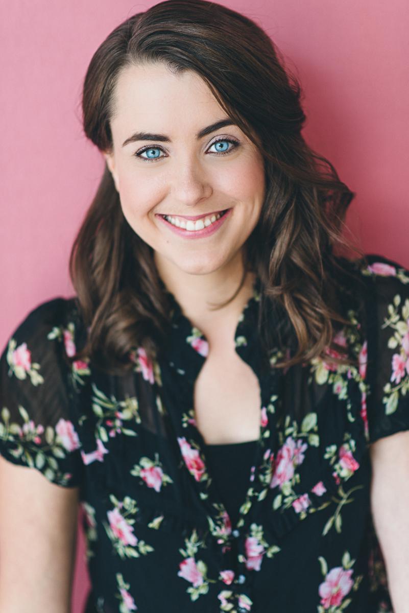 actor Laurel Brady large photo