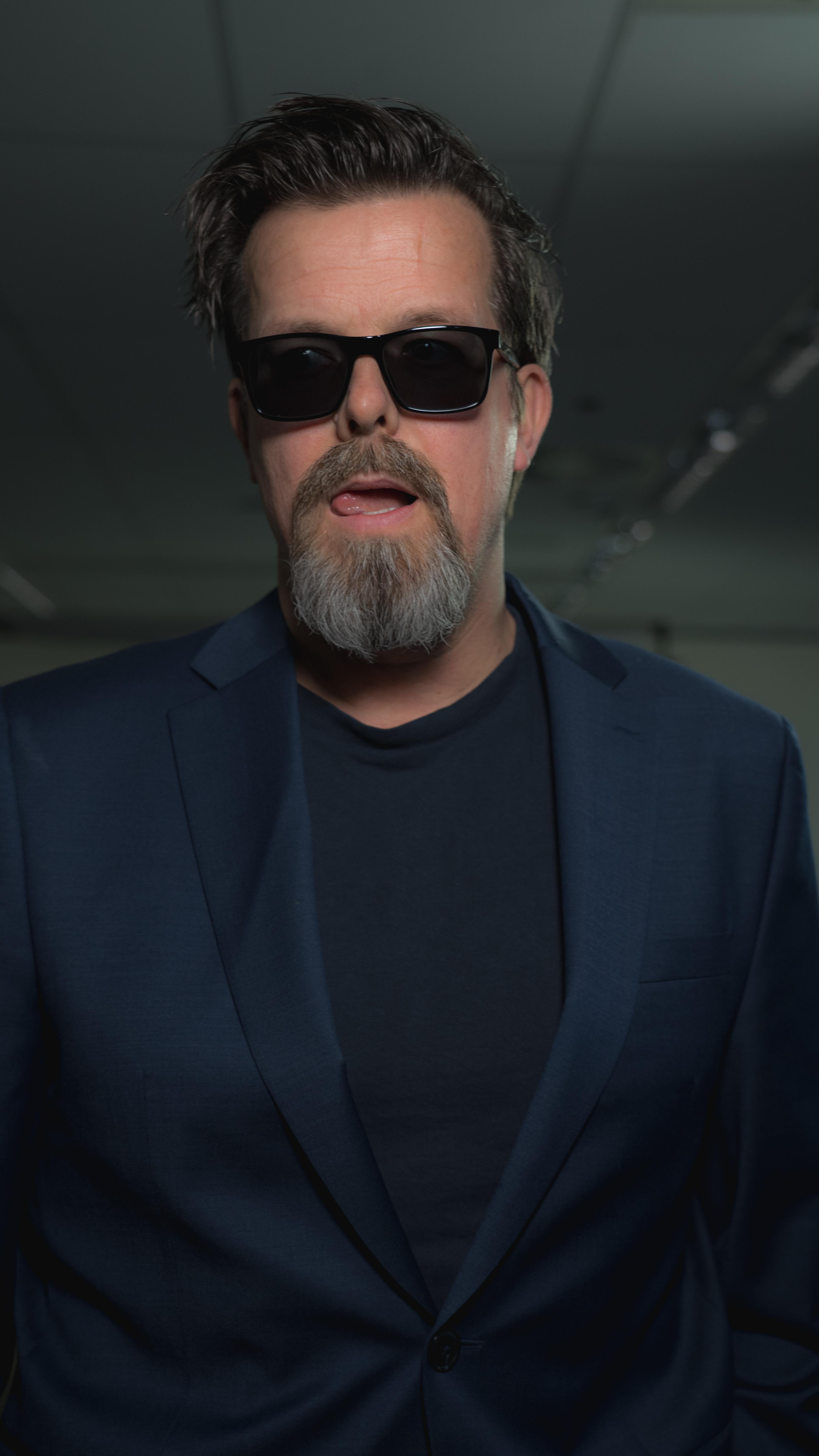 actor Dennis Overeem large photo