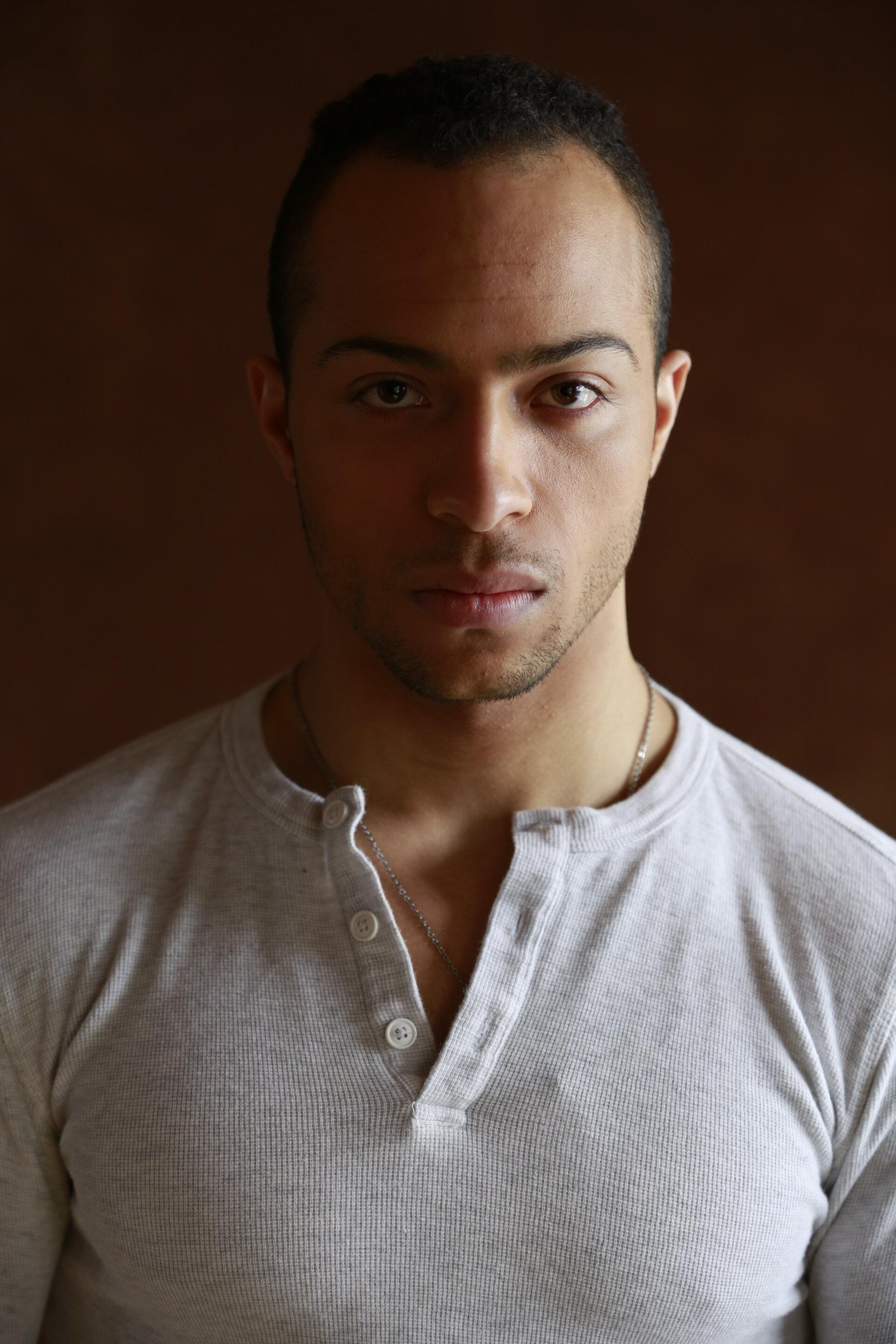 actor Jake Lewis large photo