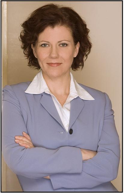 actor Lynne McCollough large photo