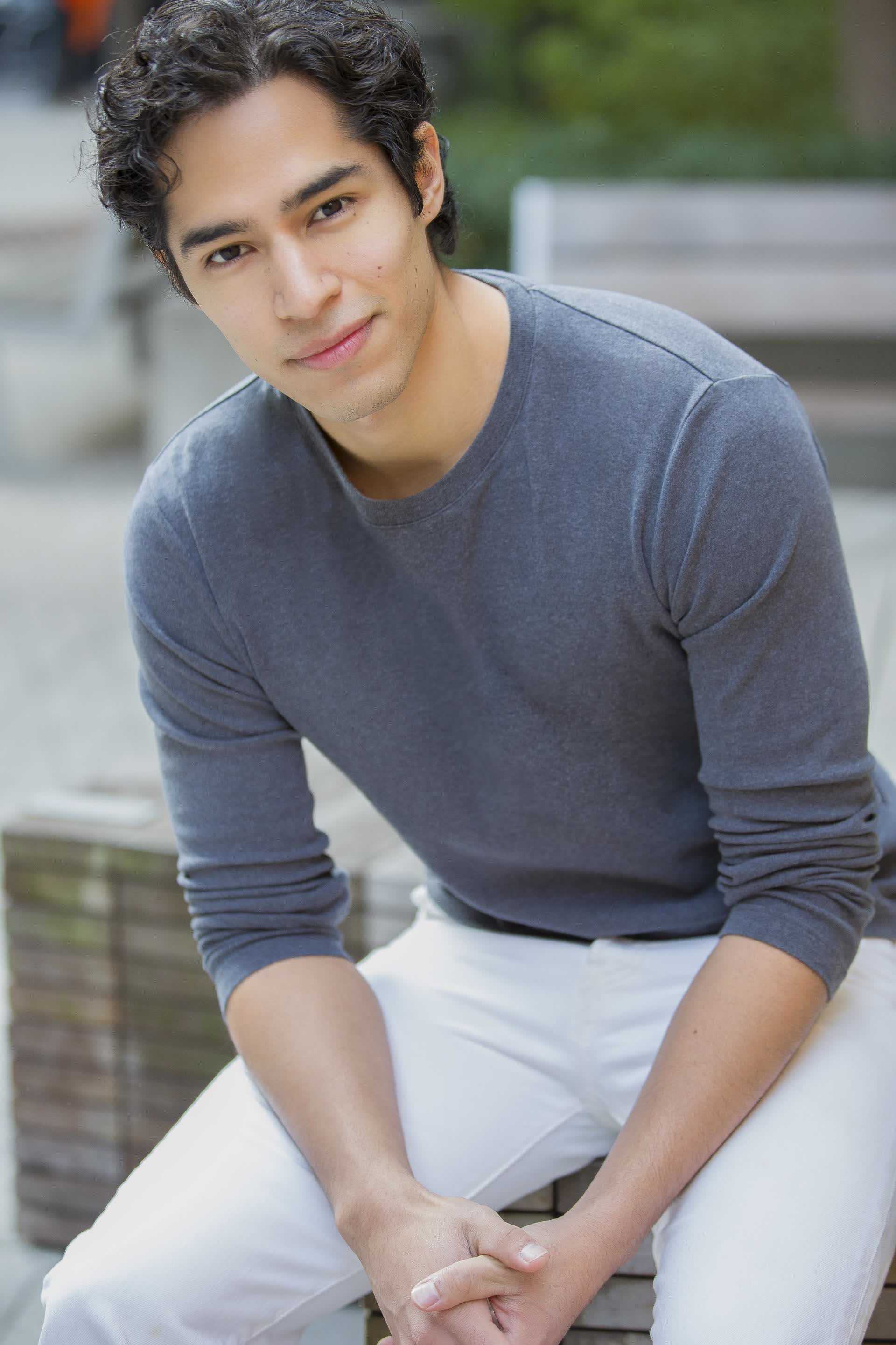 actor Rolando Chusan large photo