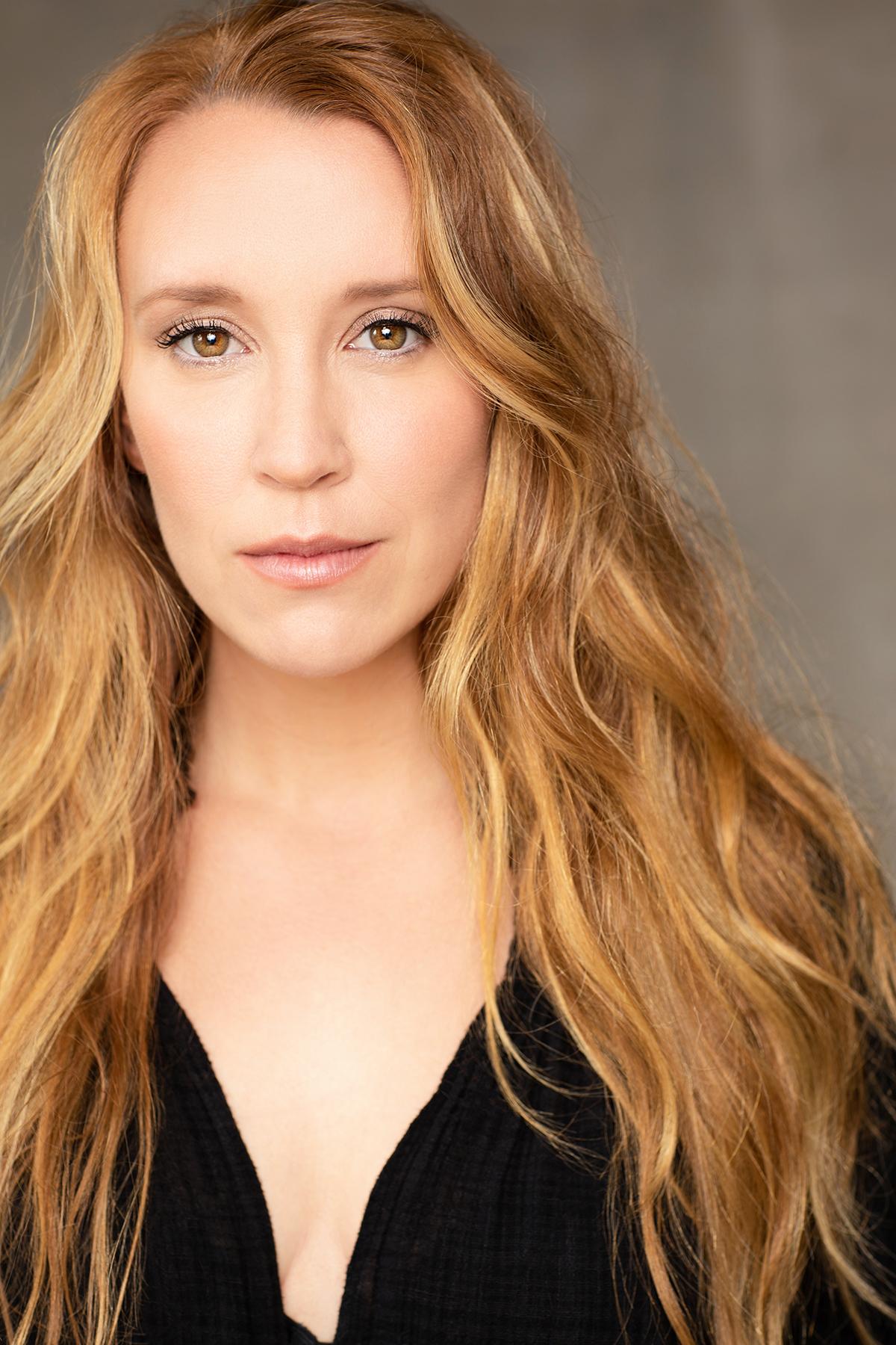 actor Katelyn Gault large photo