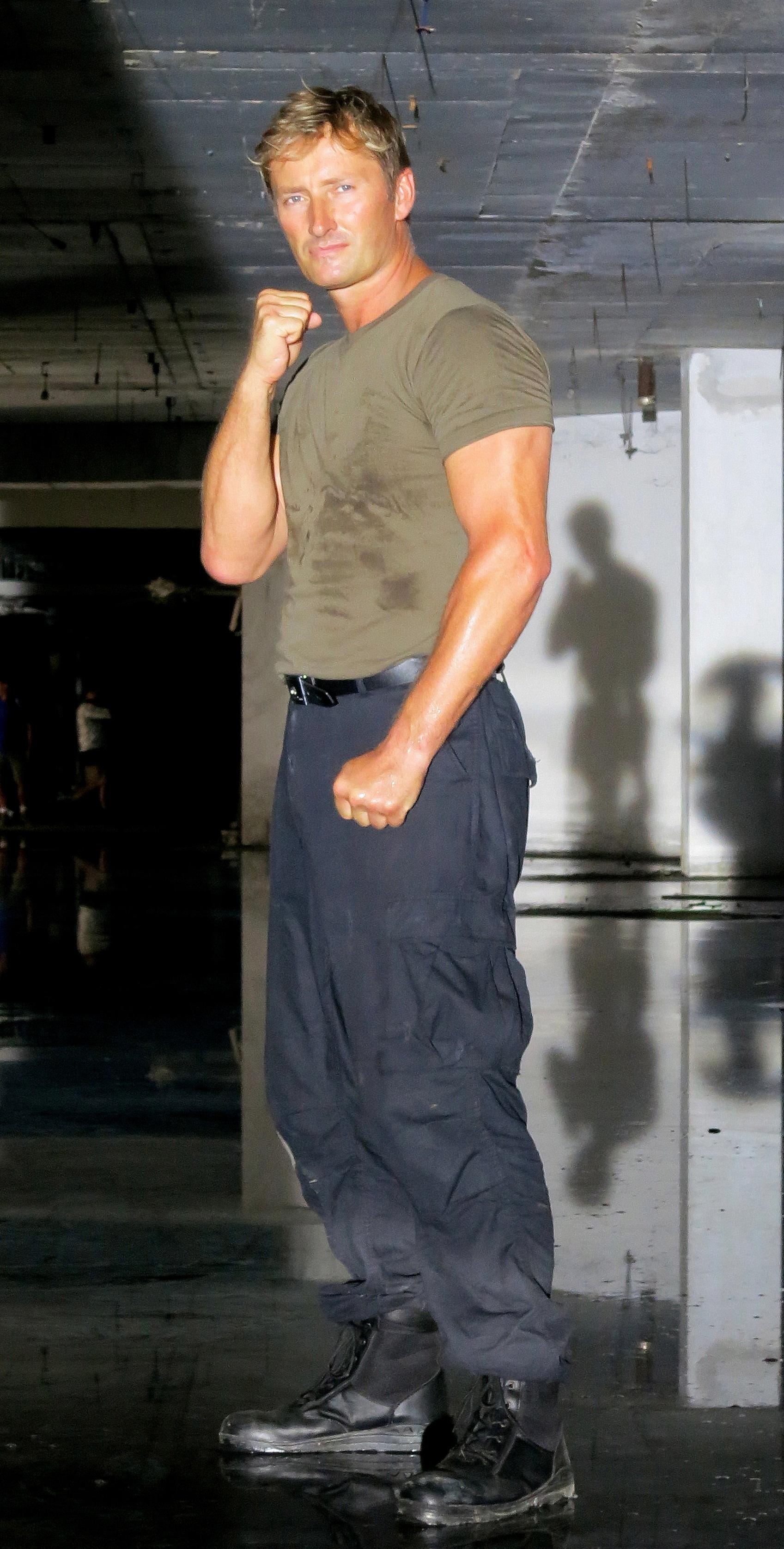 actor Tony Messenger large photo