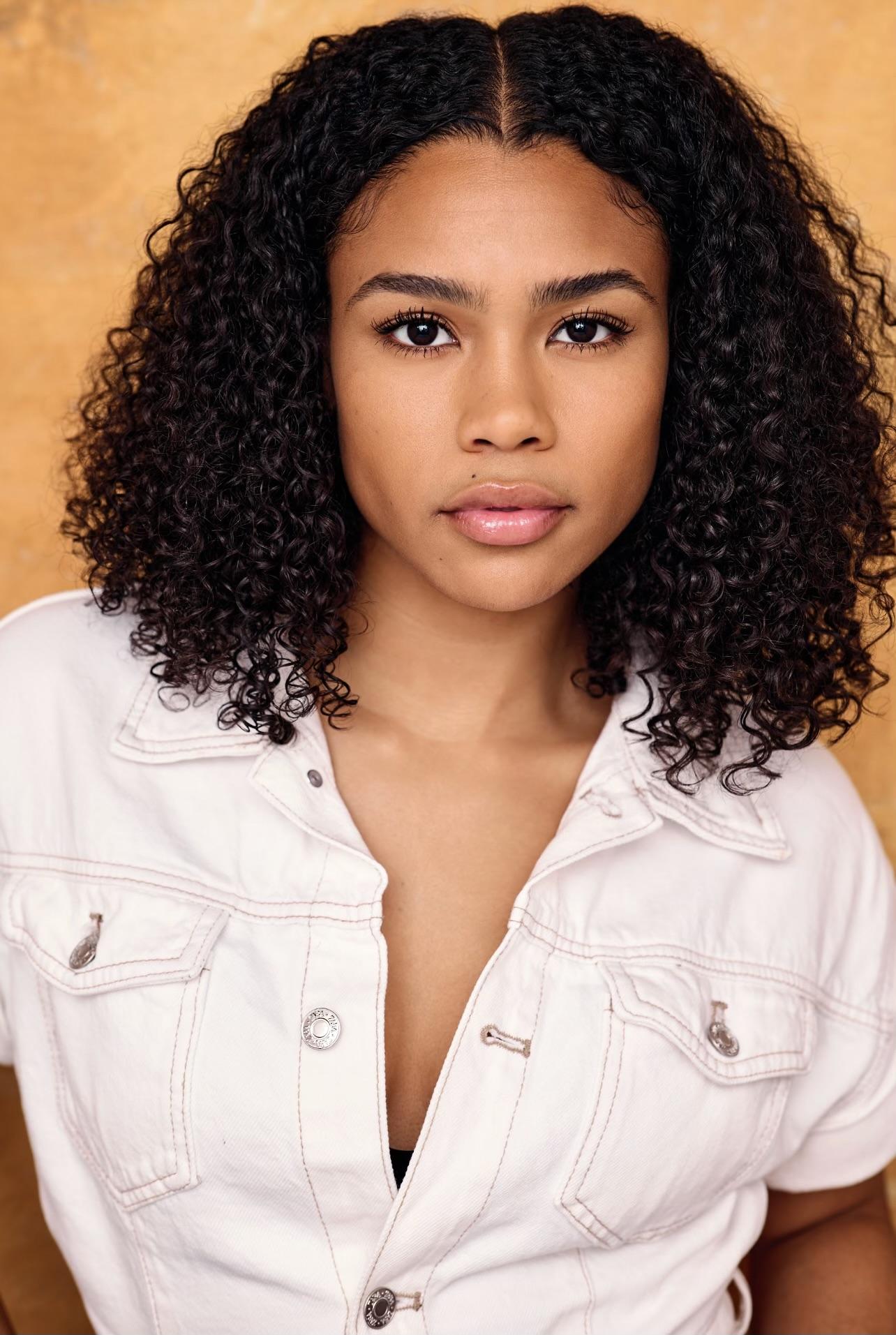 actor Erika Norrell large photo