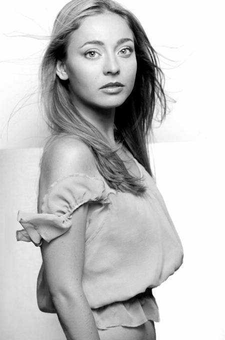 actor Nicole Fantl large photo