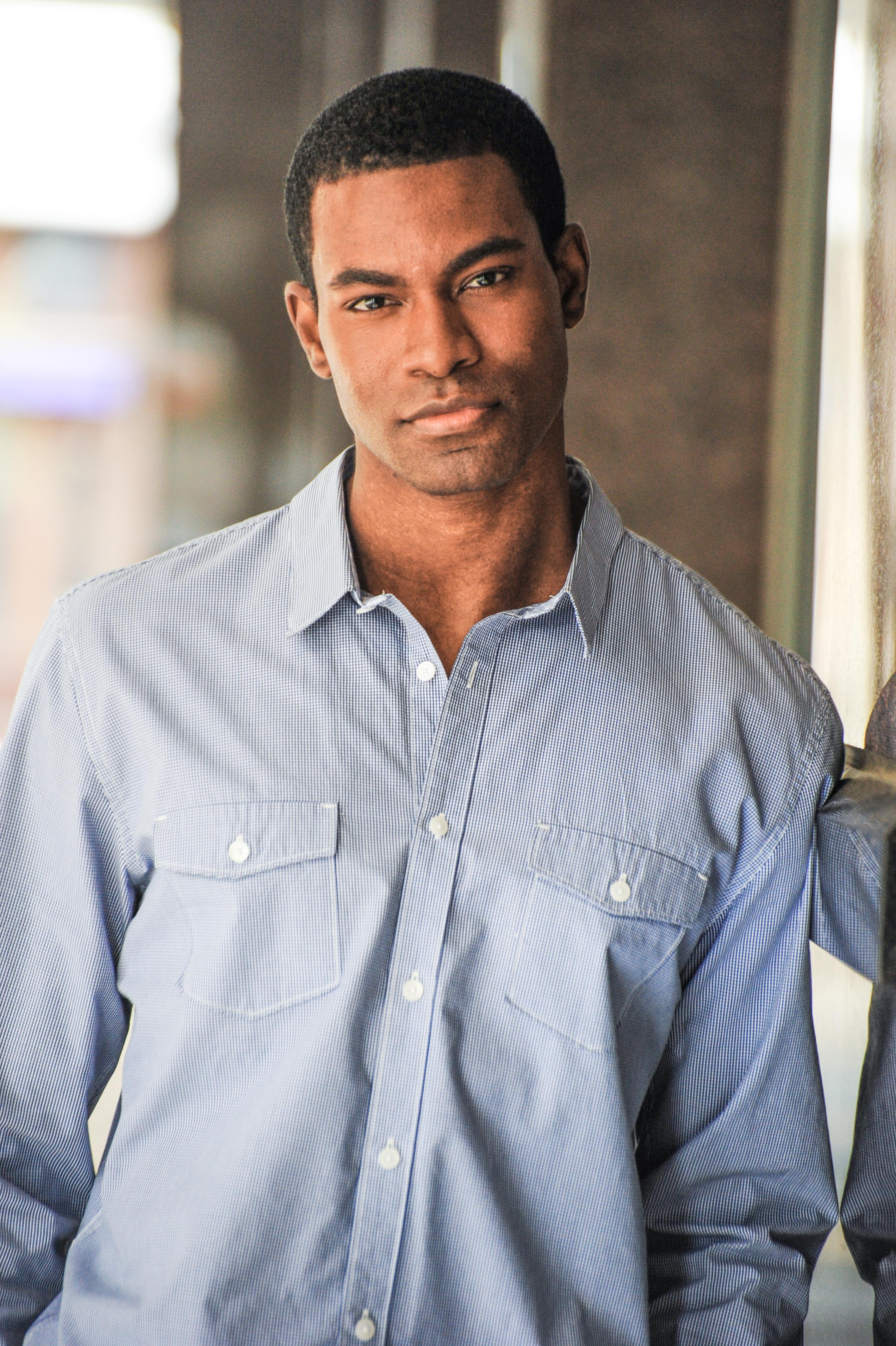 actor Carvin White large photo