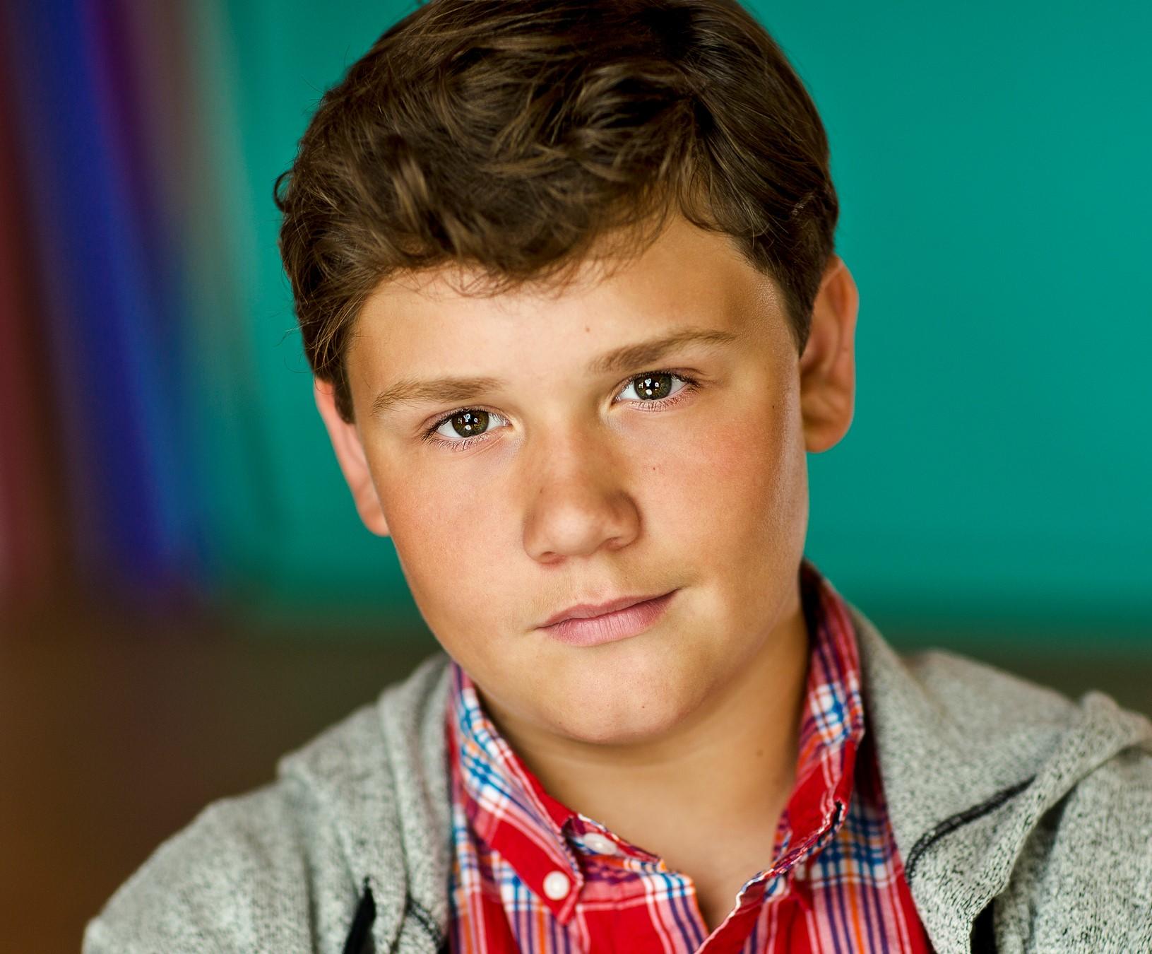 actor C.J. Dubé large photo