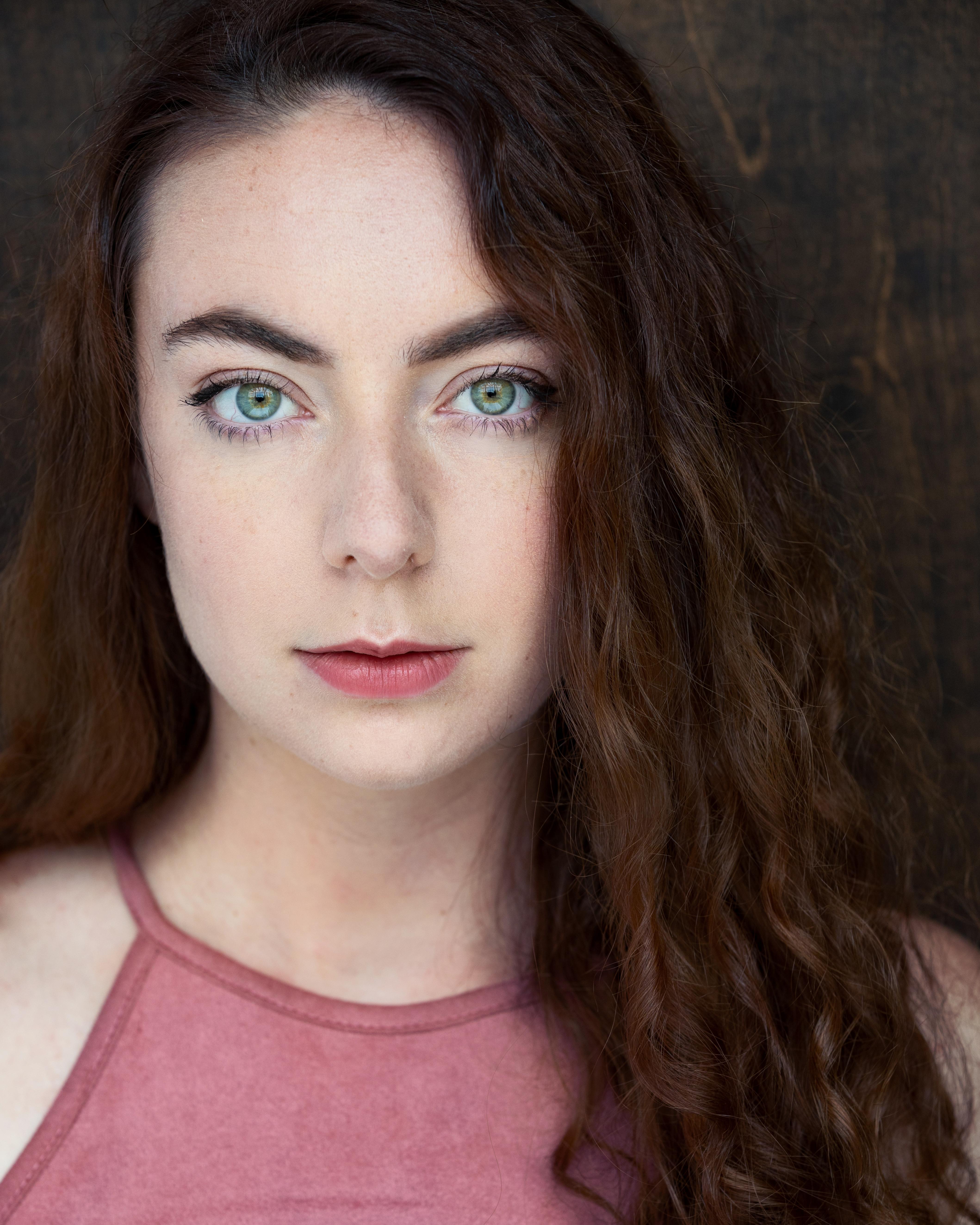 actor Carys Glynne large photo