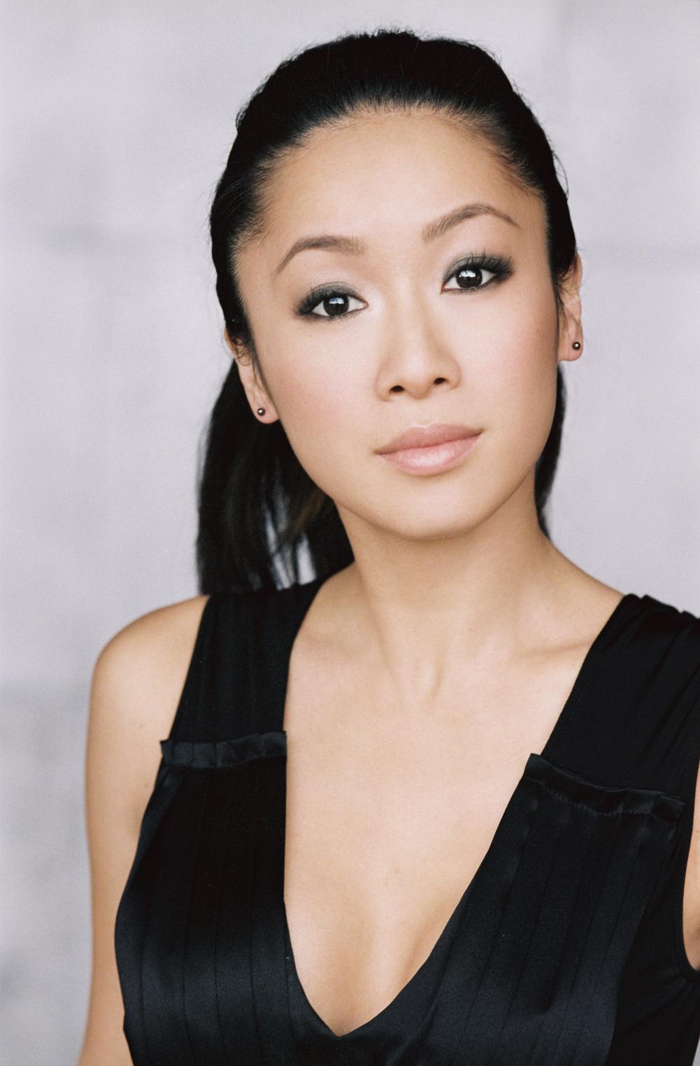 actor Cindy Chiu large photo