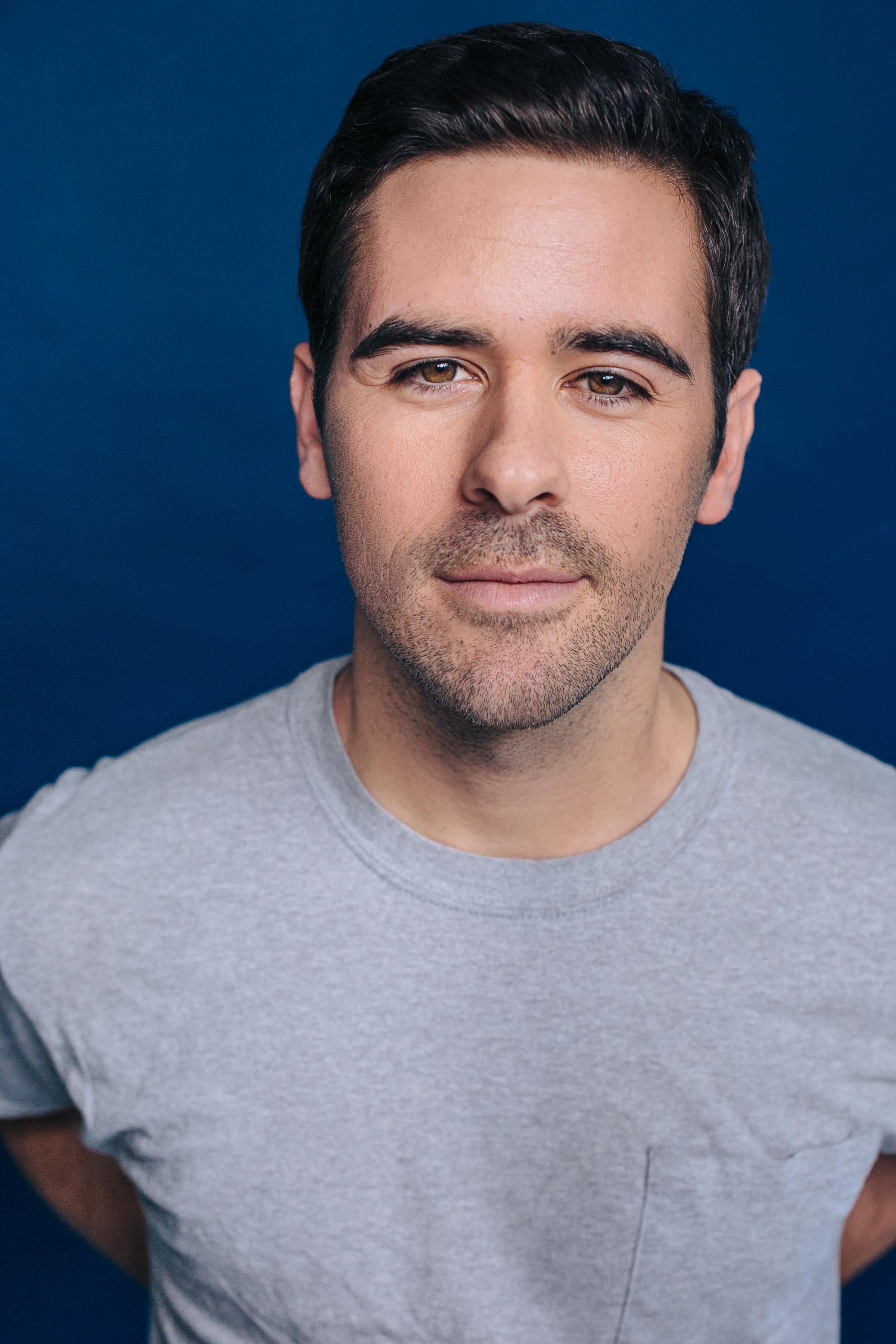 actor Grant Lancaster large photo