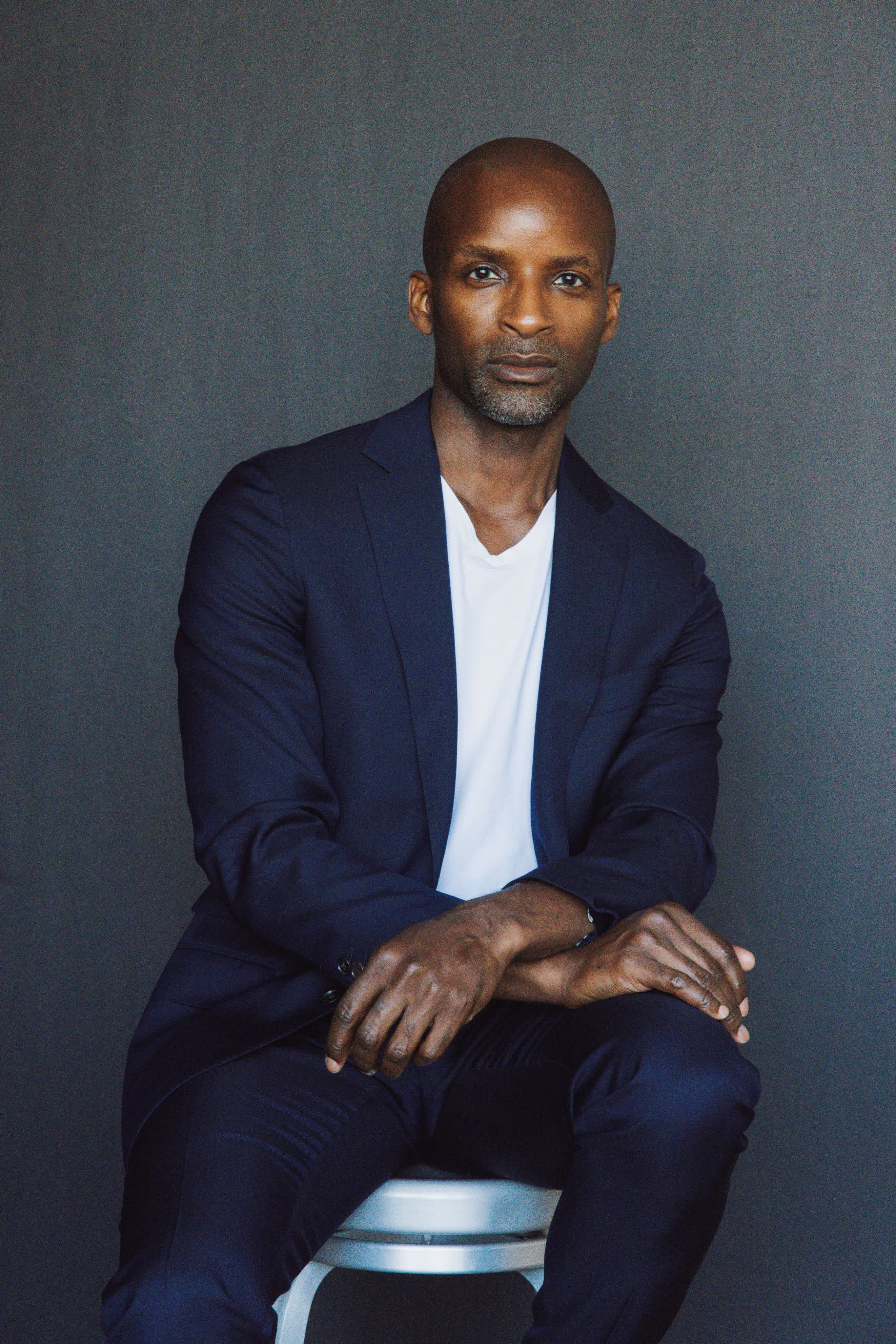 actor Dwight Ireland large photo