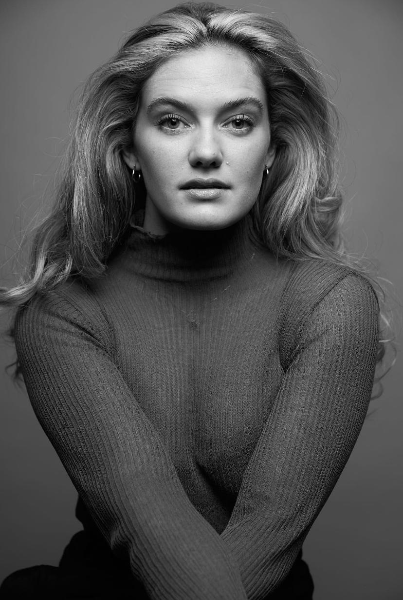 actor Rebecca Stone large photo