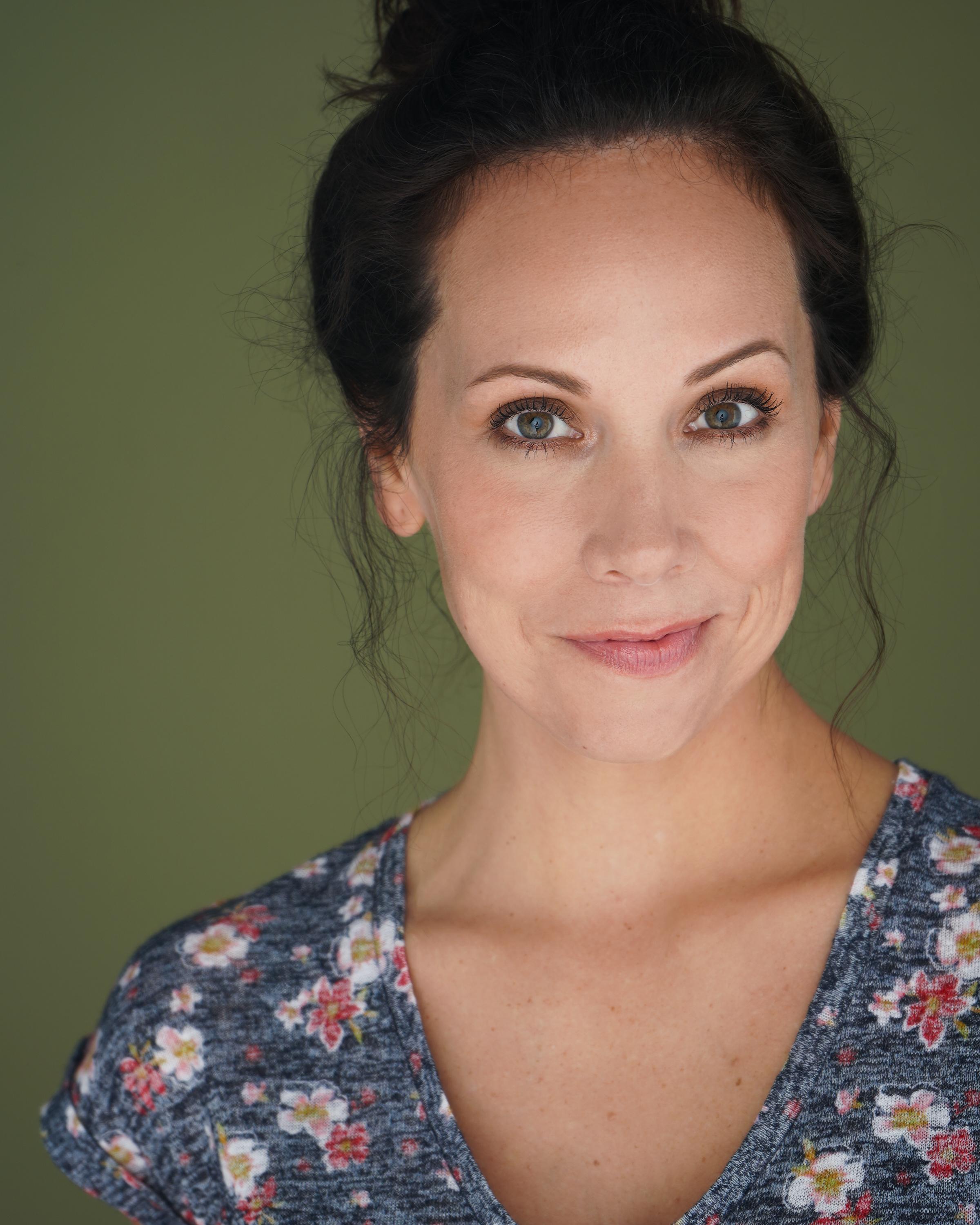 actor Lindsey Shope large photo