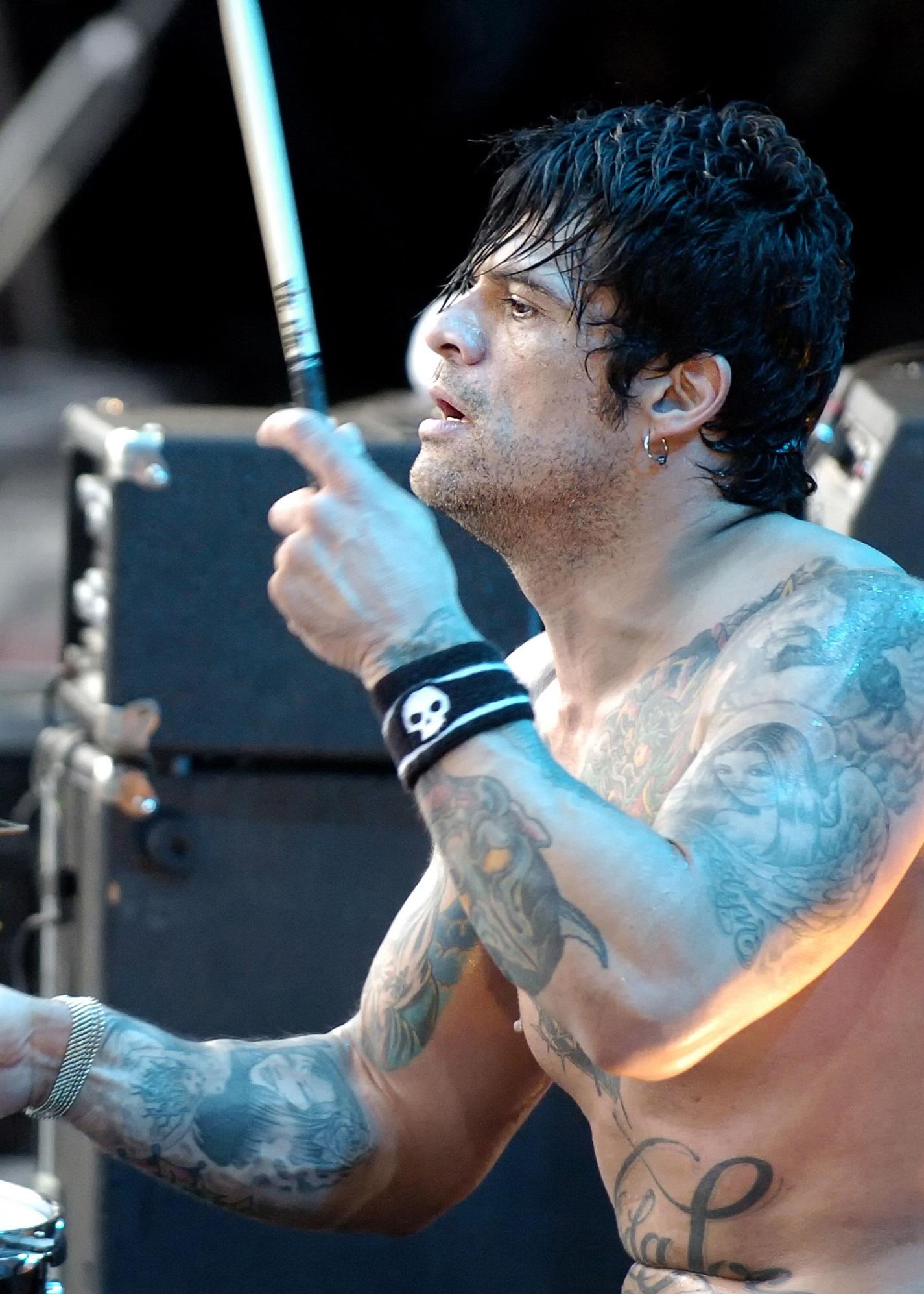 actor Joey Castillo large photo