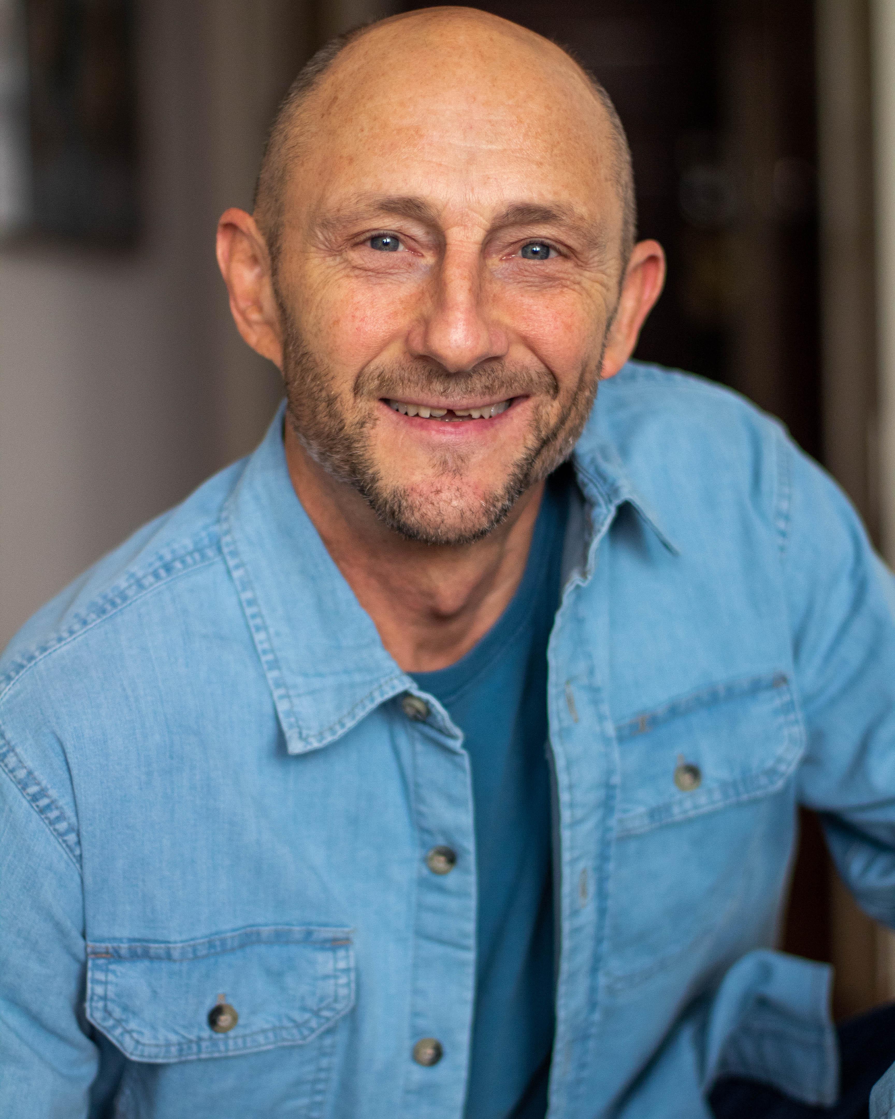 actor Clay E Jones large photo