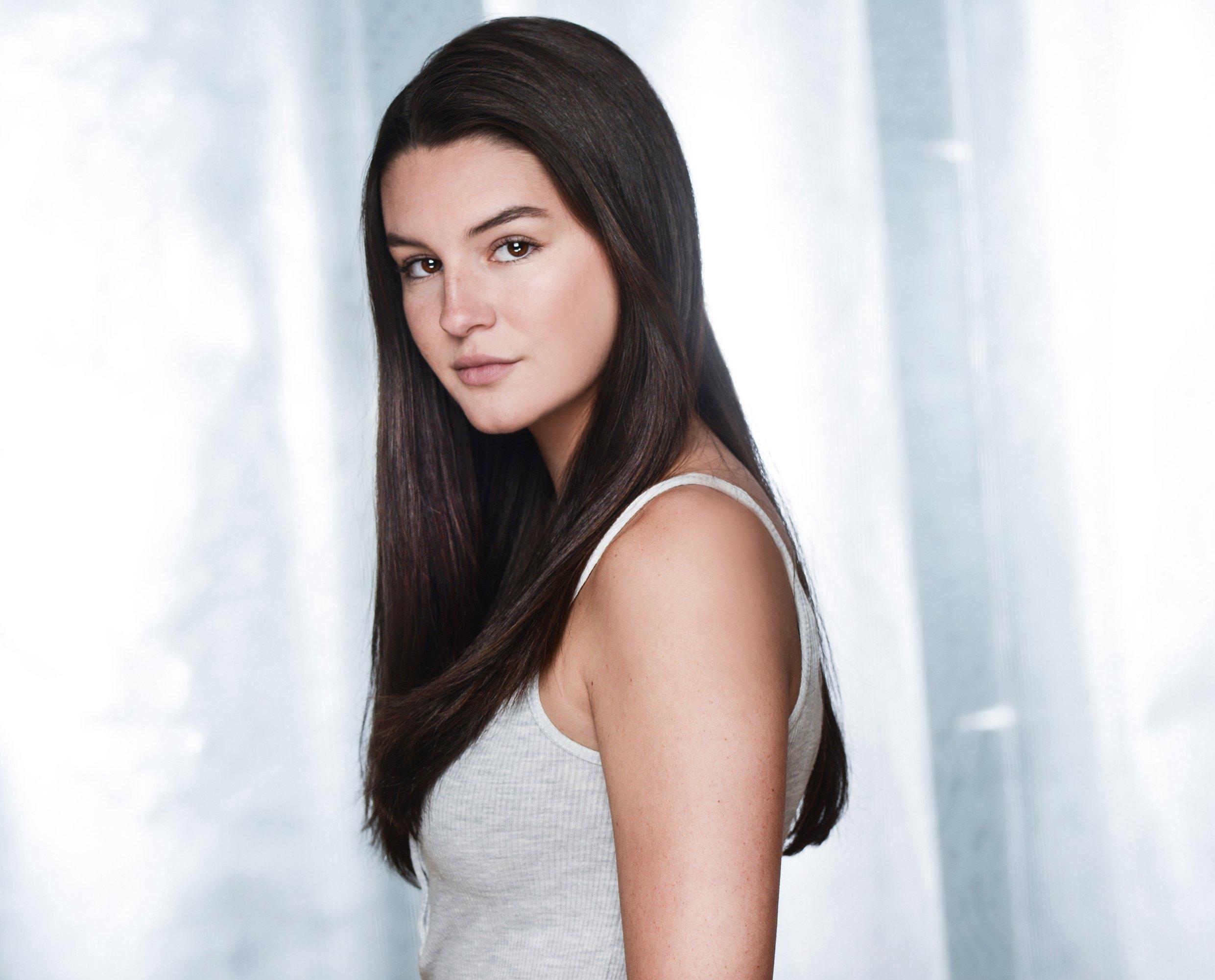 actor Tori Barban large photo