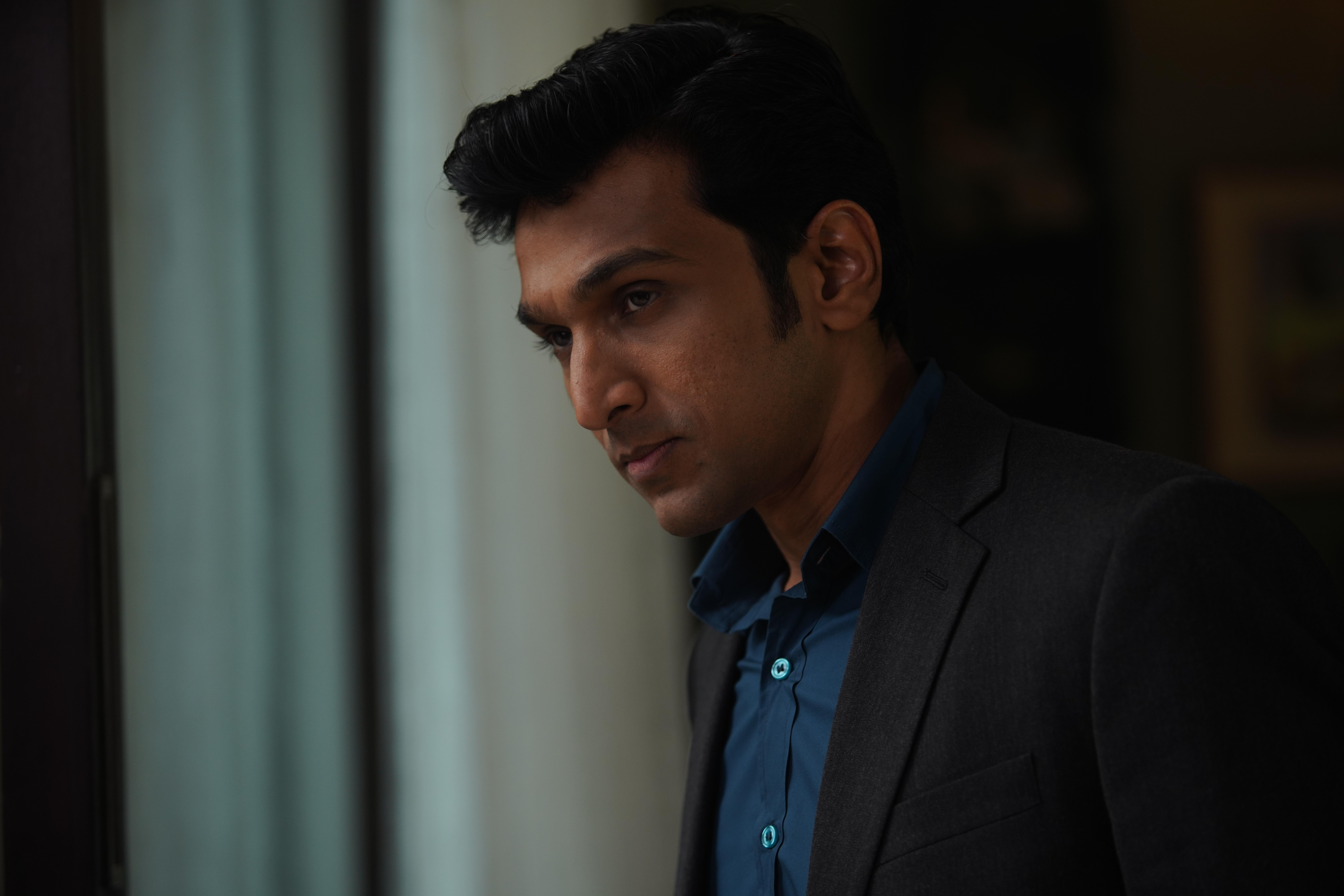 actor Pratik Gandhi large photo