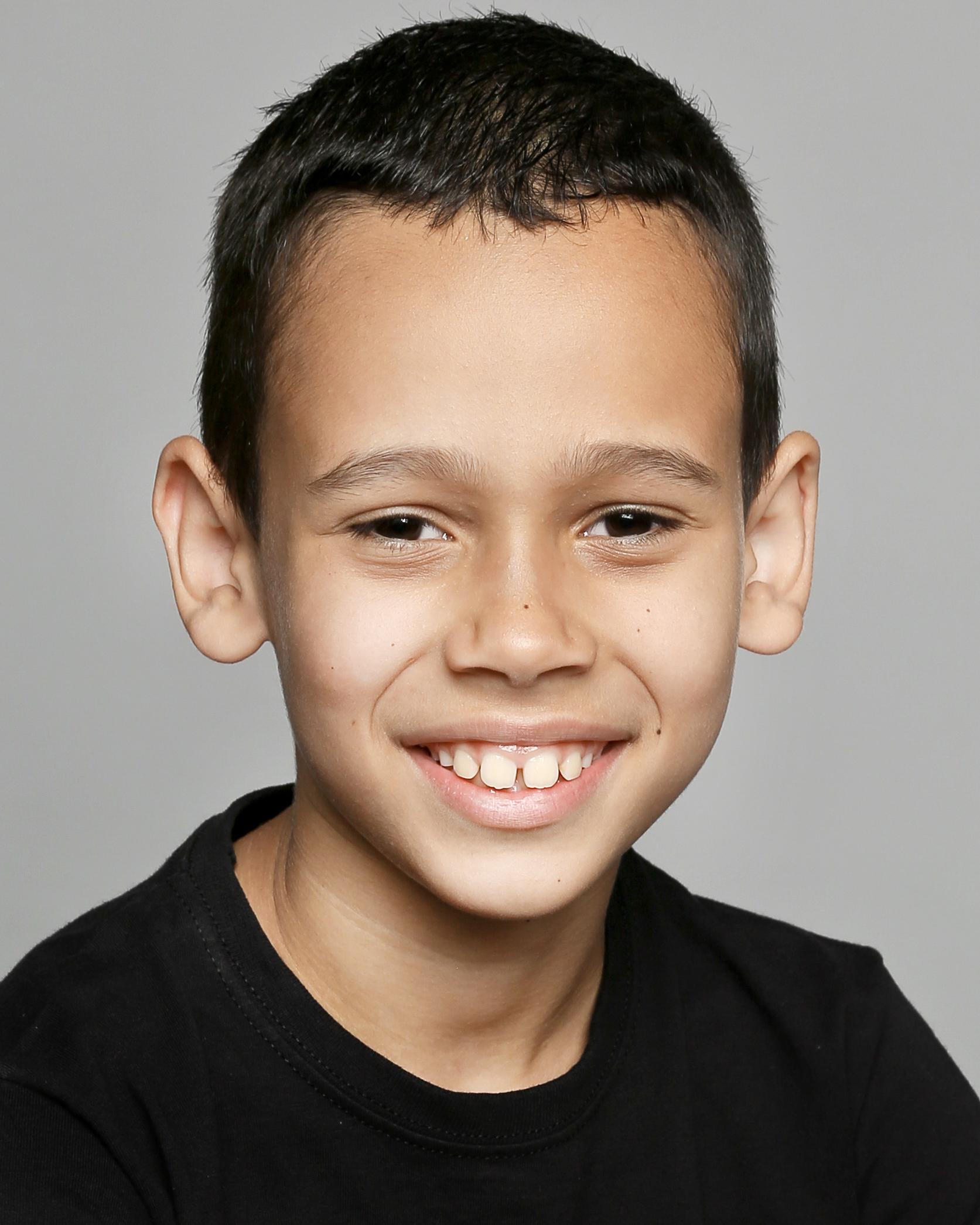 actor Kingston Taylor large photo