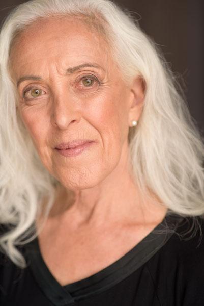 actor Connie Barrow large photo