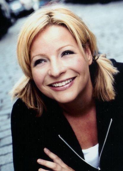 actor Ginette Rhodes large photo