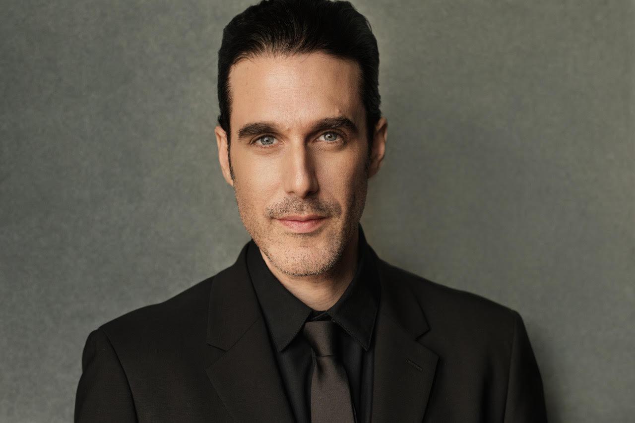 actor Josh Mann large photo