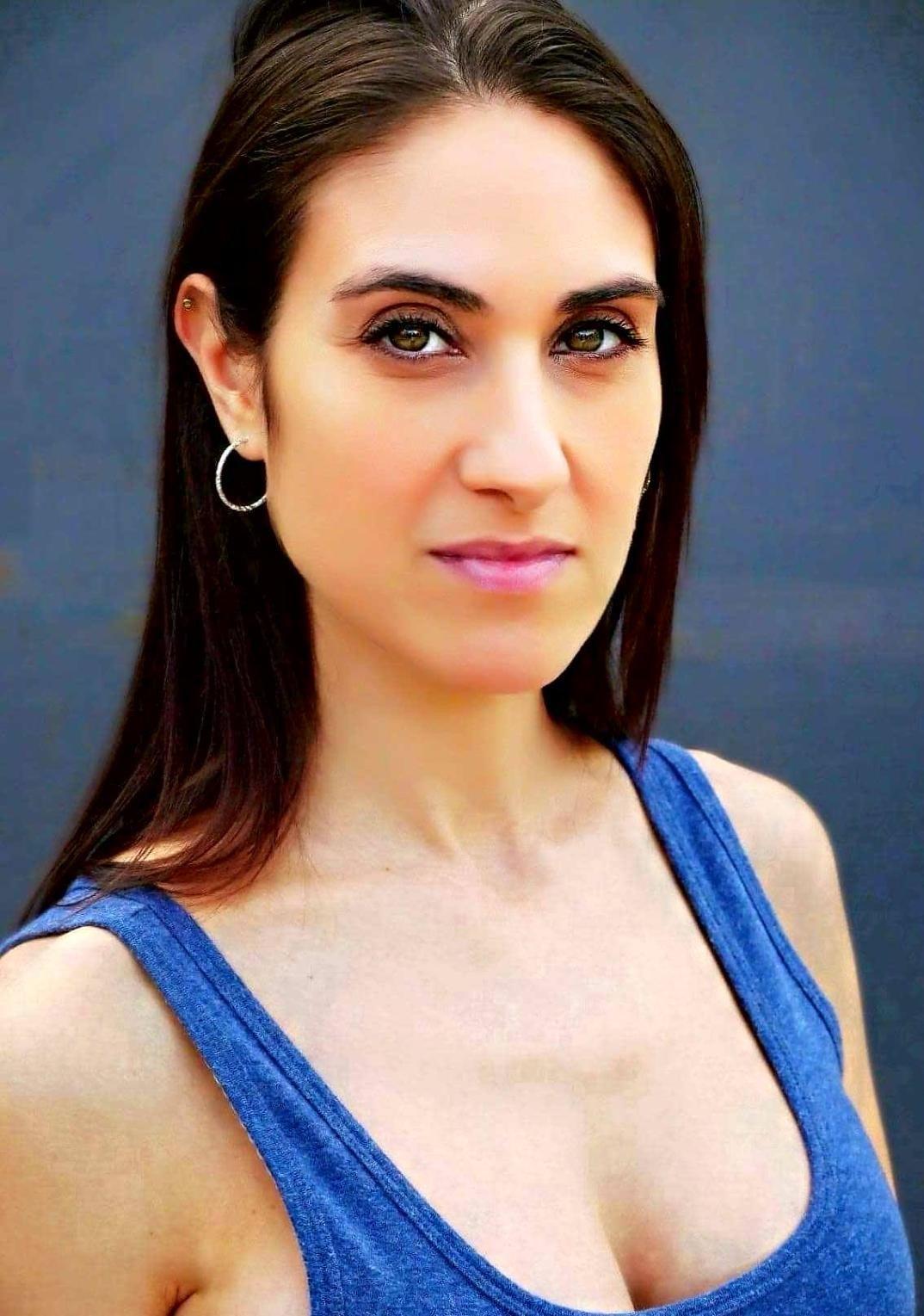 actor Shelly DeChristofaro large photo