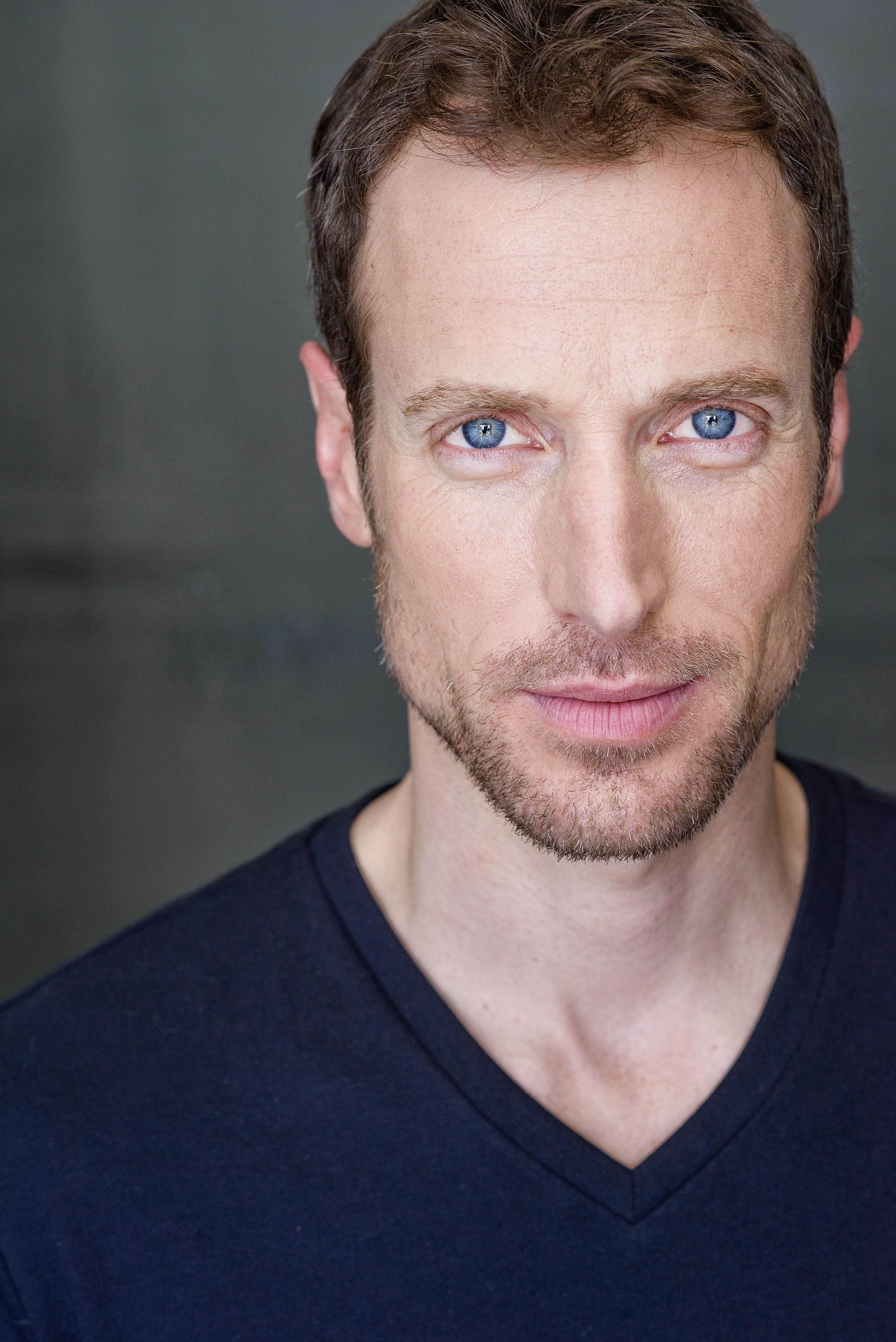 actor John Ruby large photo