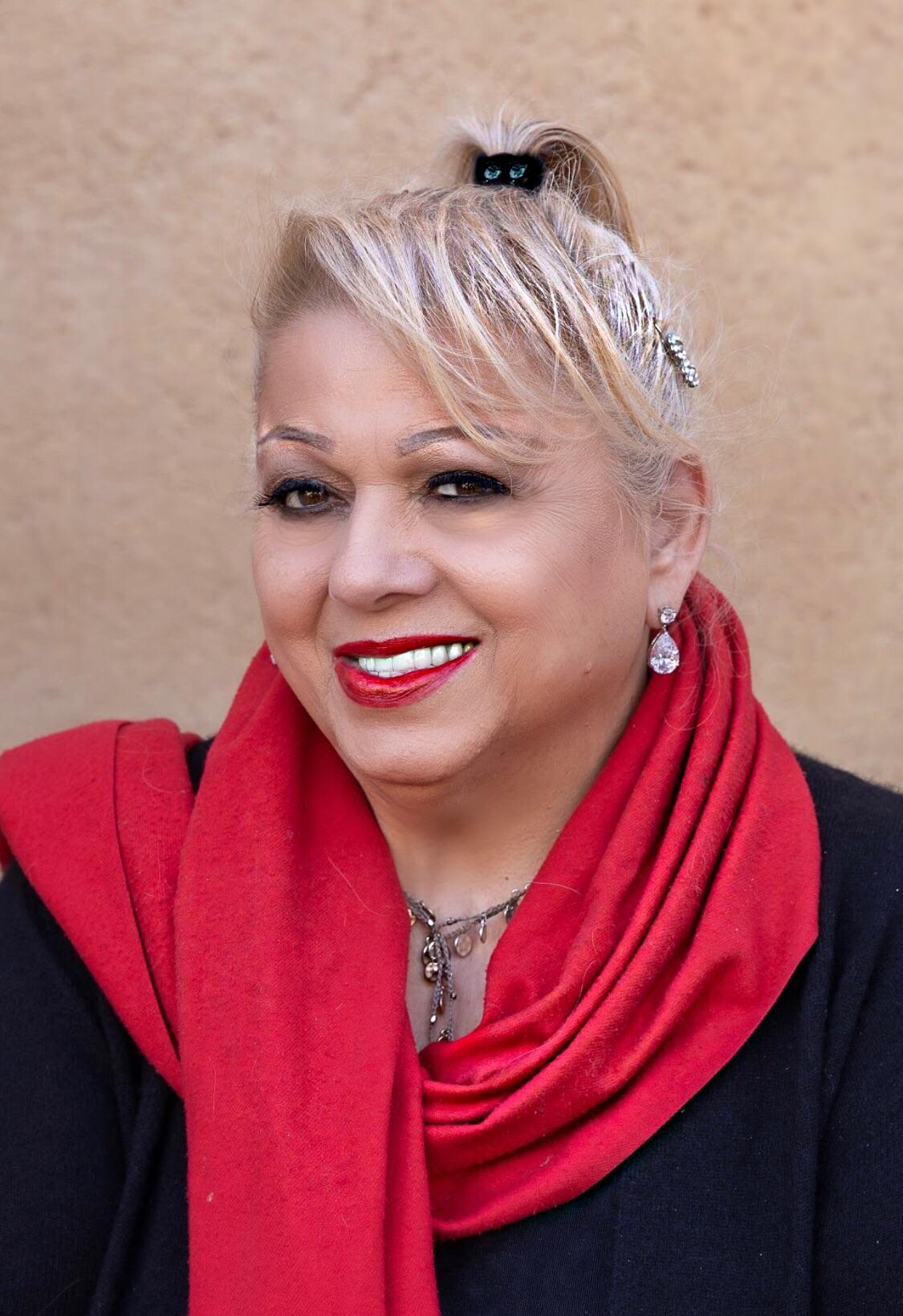 actor Valorie Massalas large photo