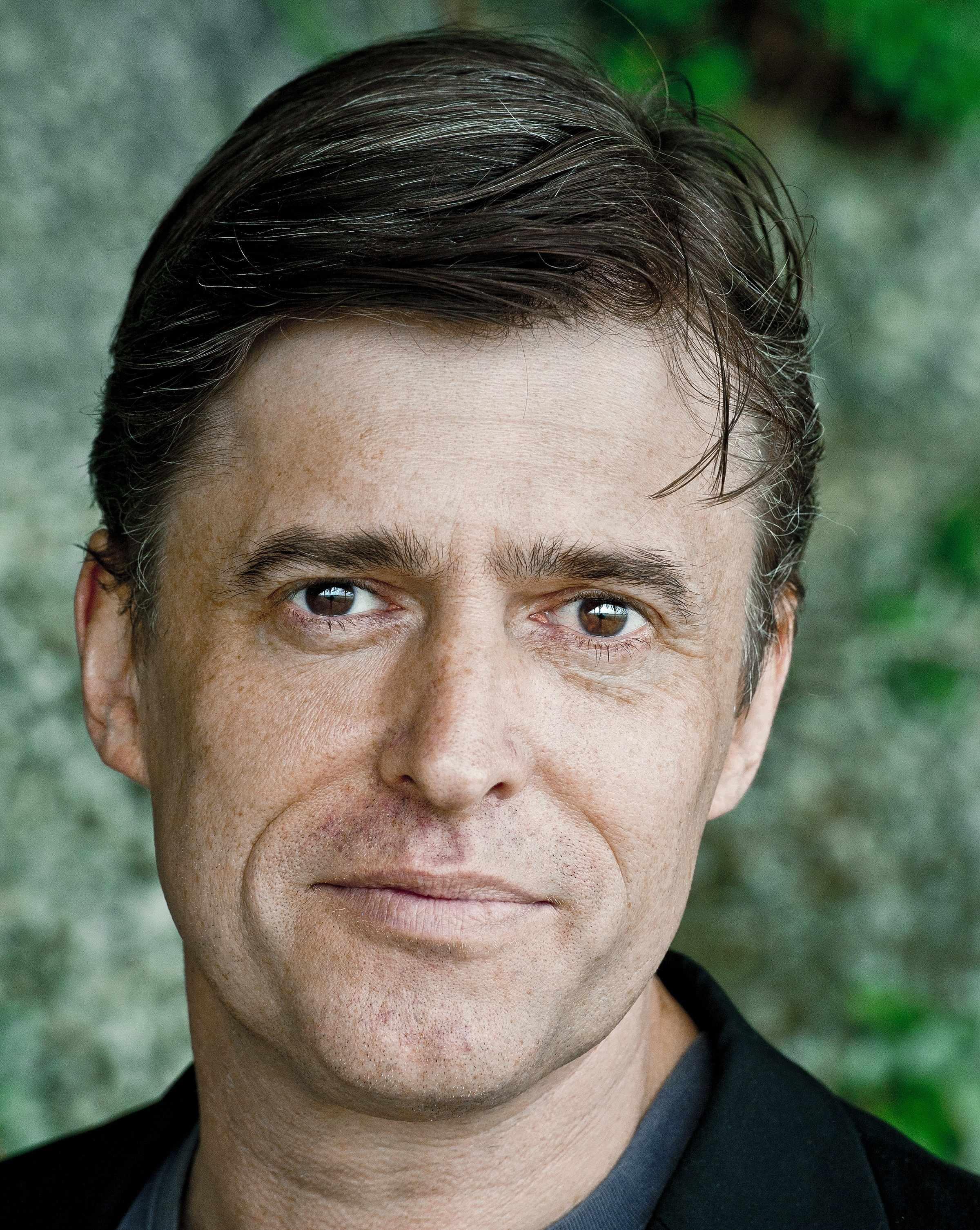 actor Marcus Hutton large photo