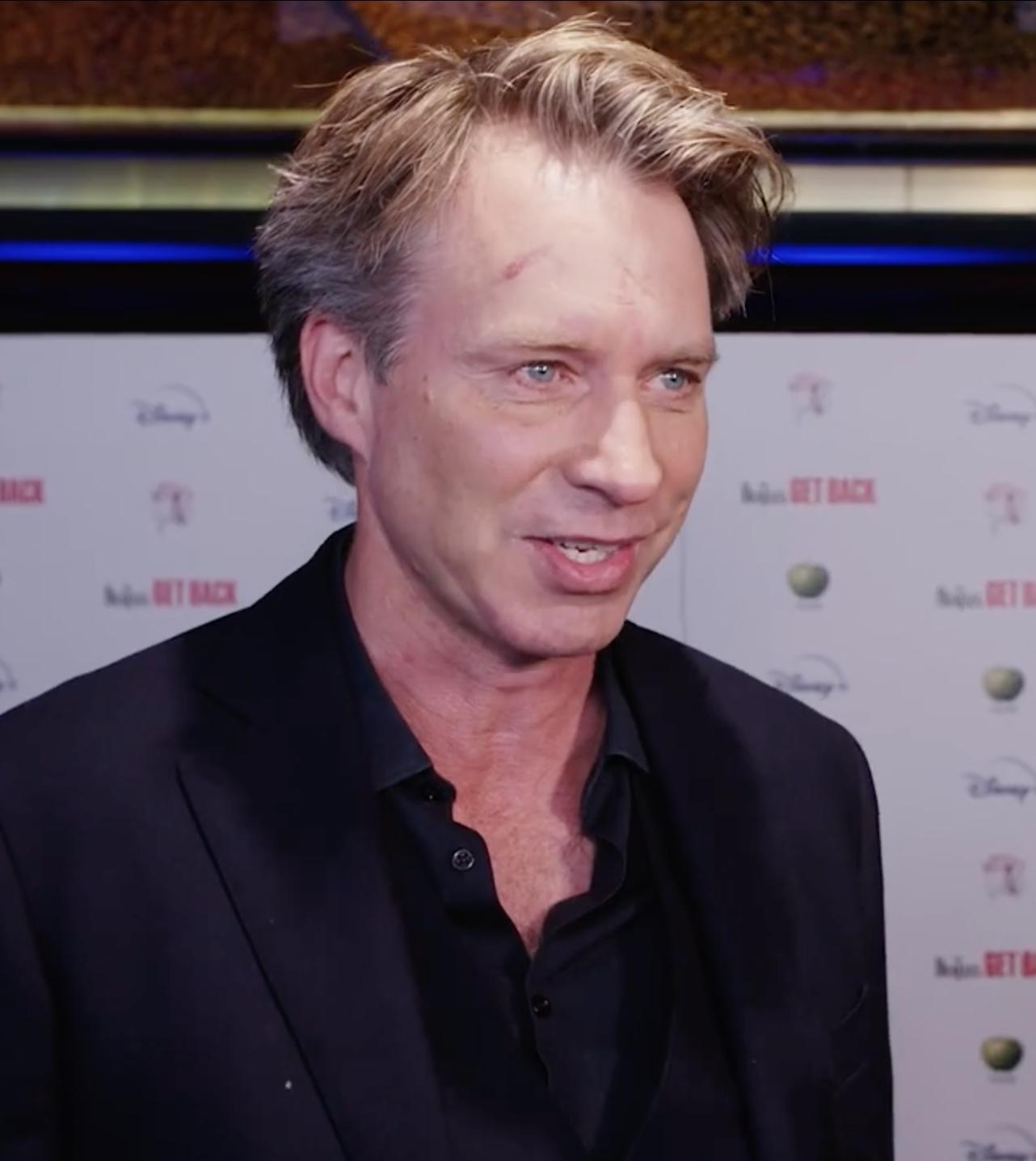 actor Giles Martin large photo