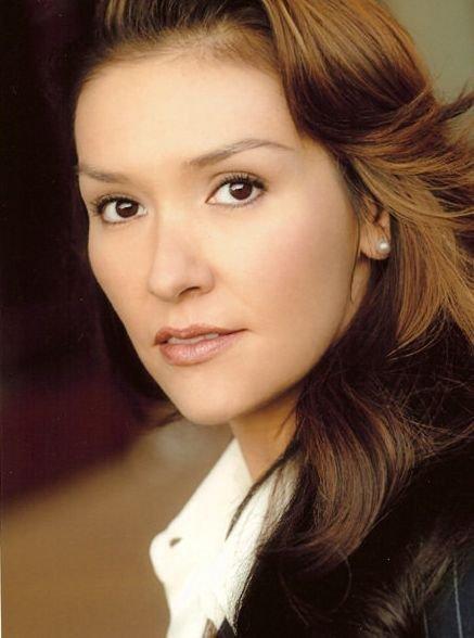 actor Lynn Ayala large photo