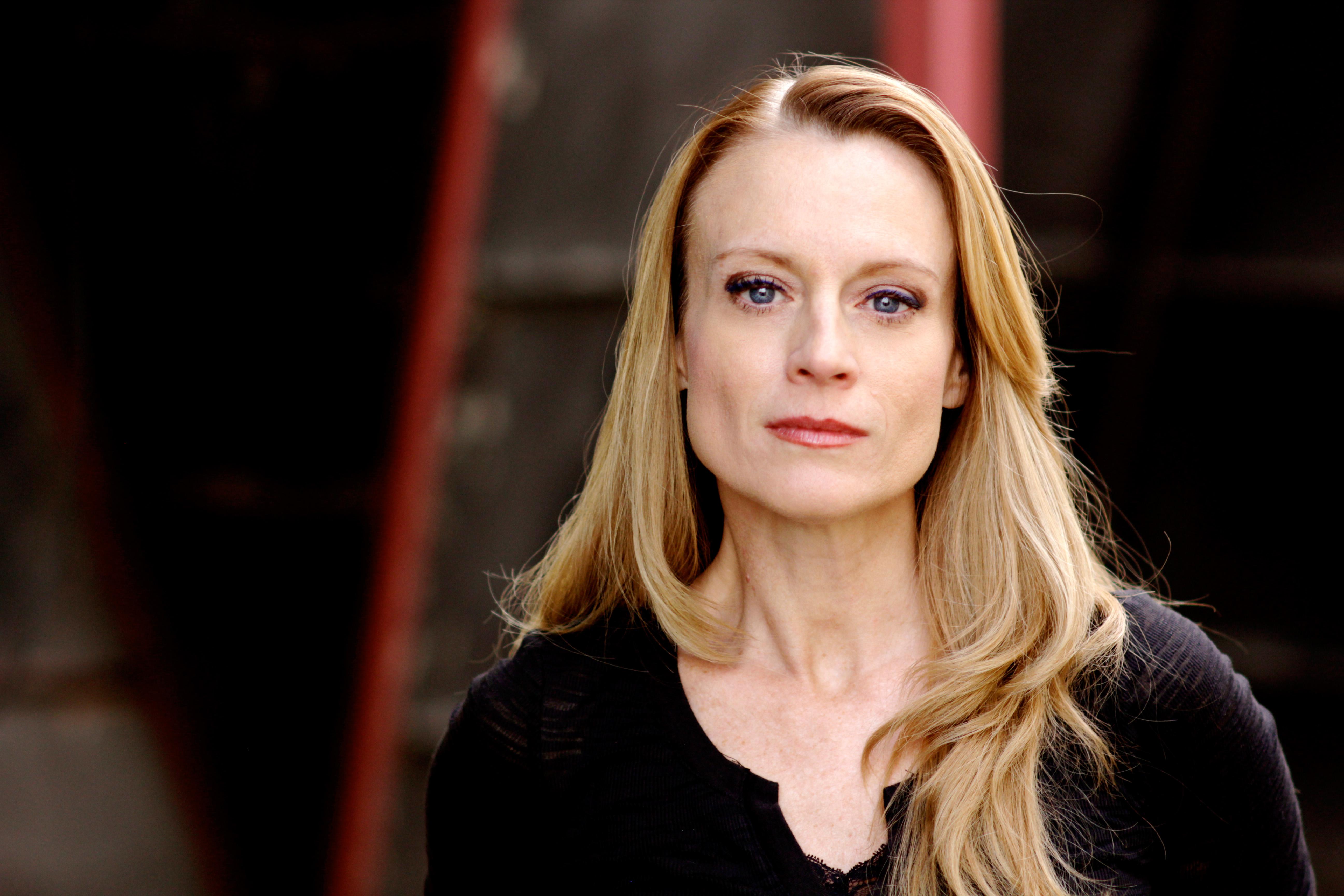 actor Stacia Crawford large photo