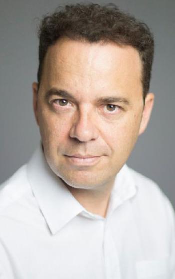 actor Daniel Mantero large photo