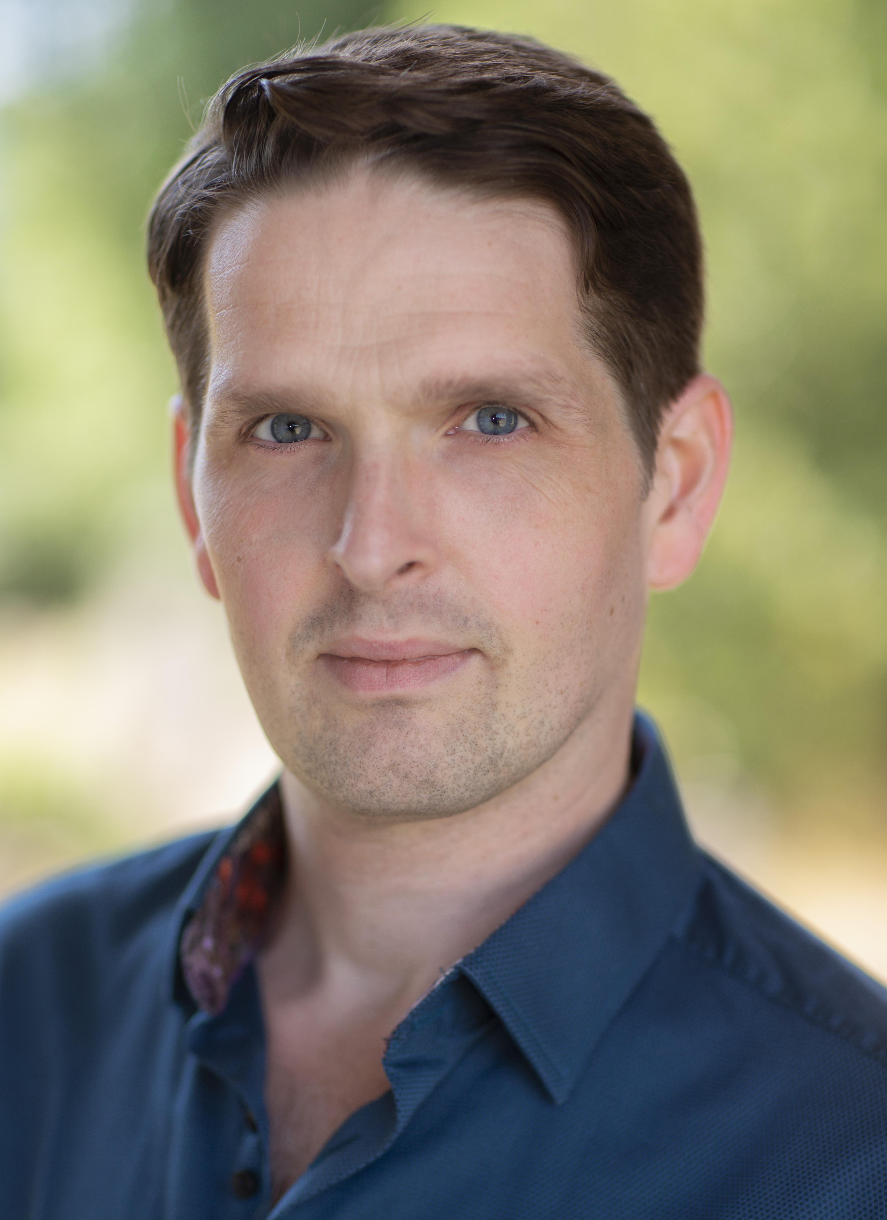 actor James Alper large photo