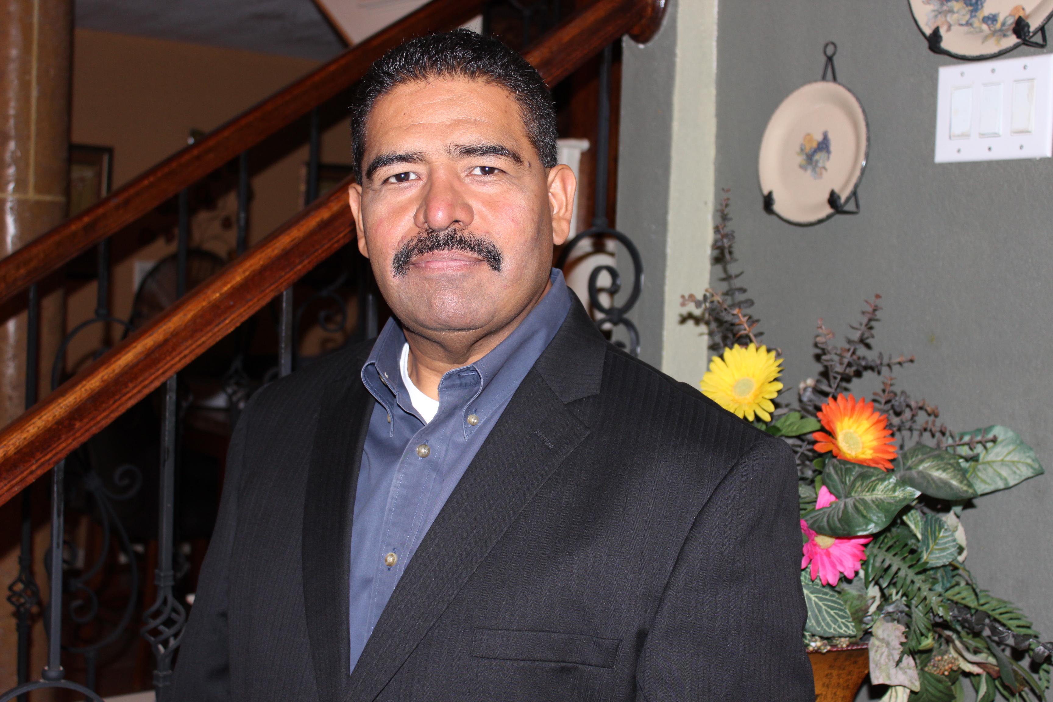 actor Bert Lopez large photo