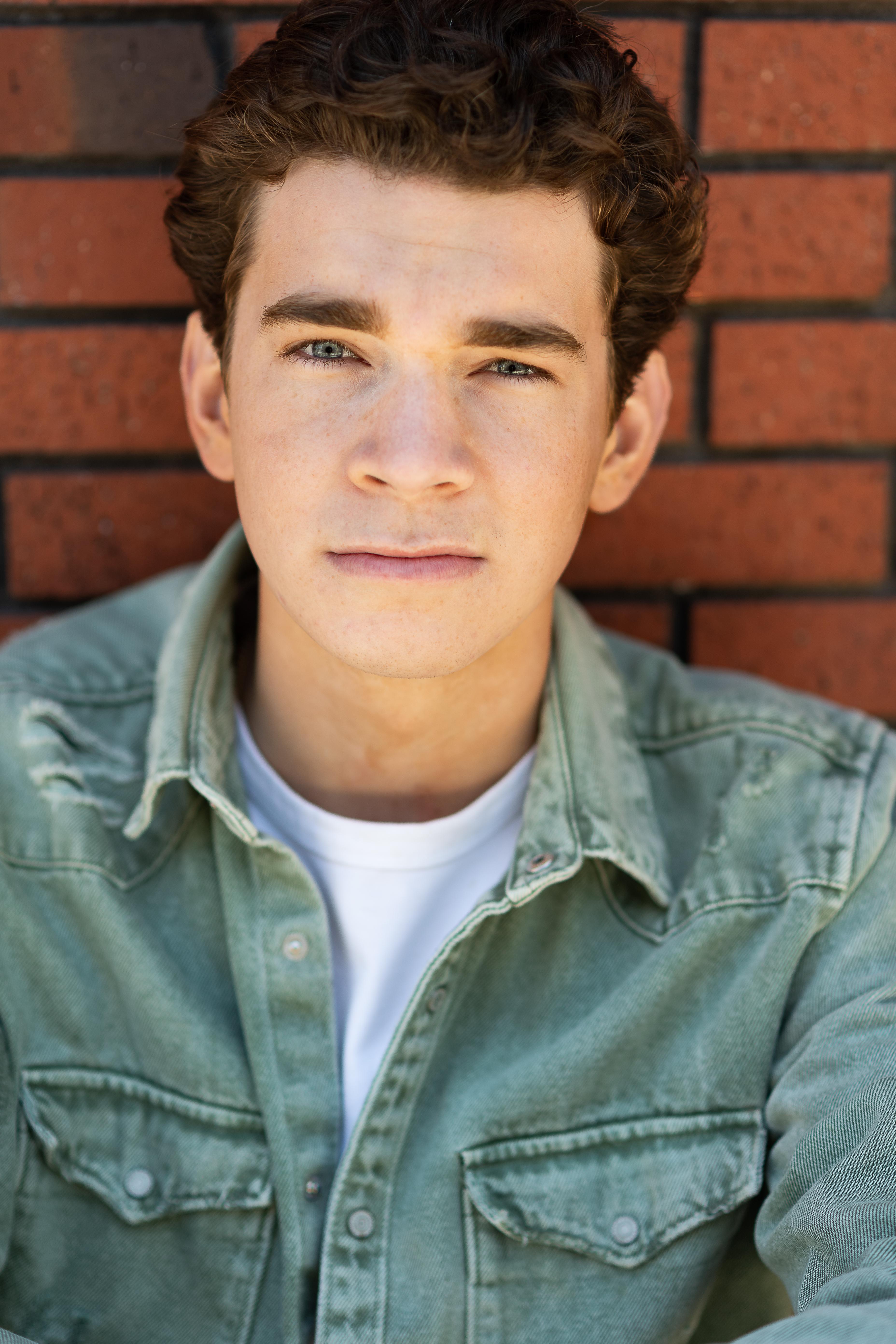 actor Trace Talbot large photo