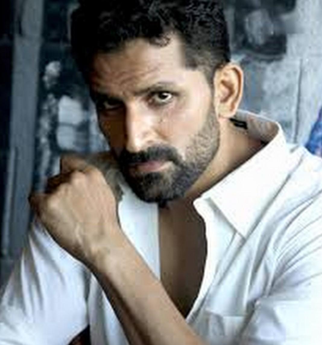 actor John Kokken large photo