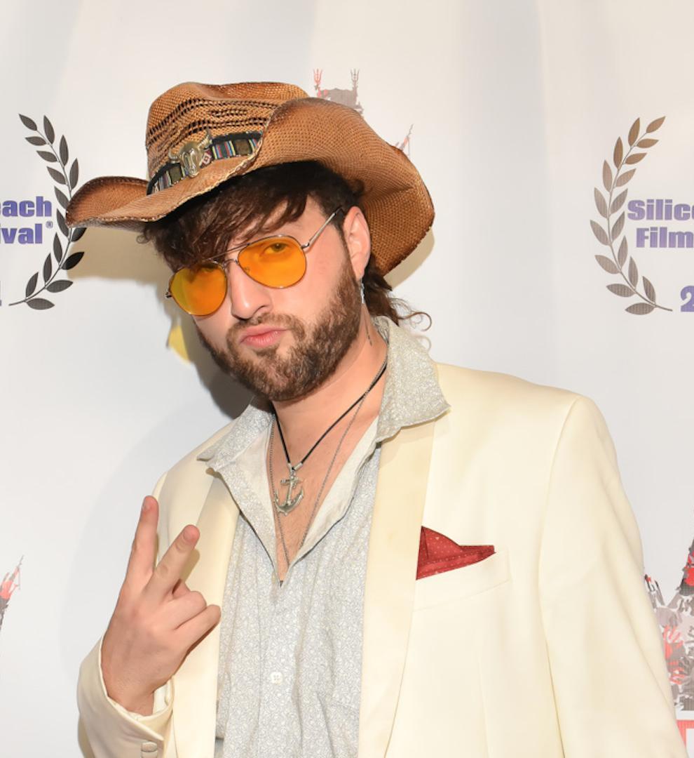 actor Adam Carbone large photo