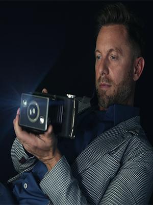 actor Lee Whittaker large photo